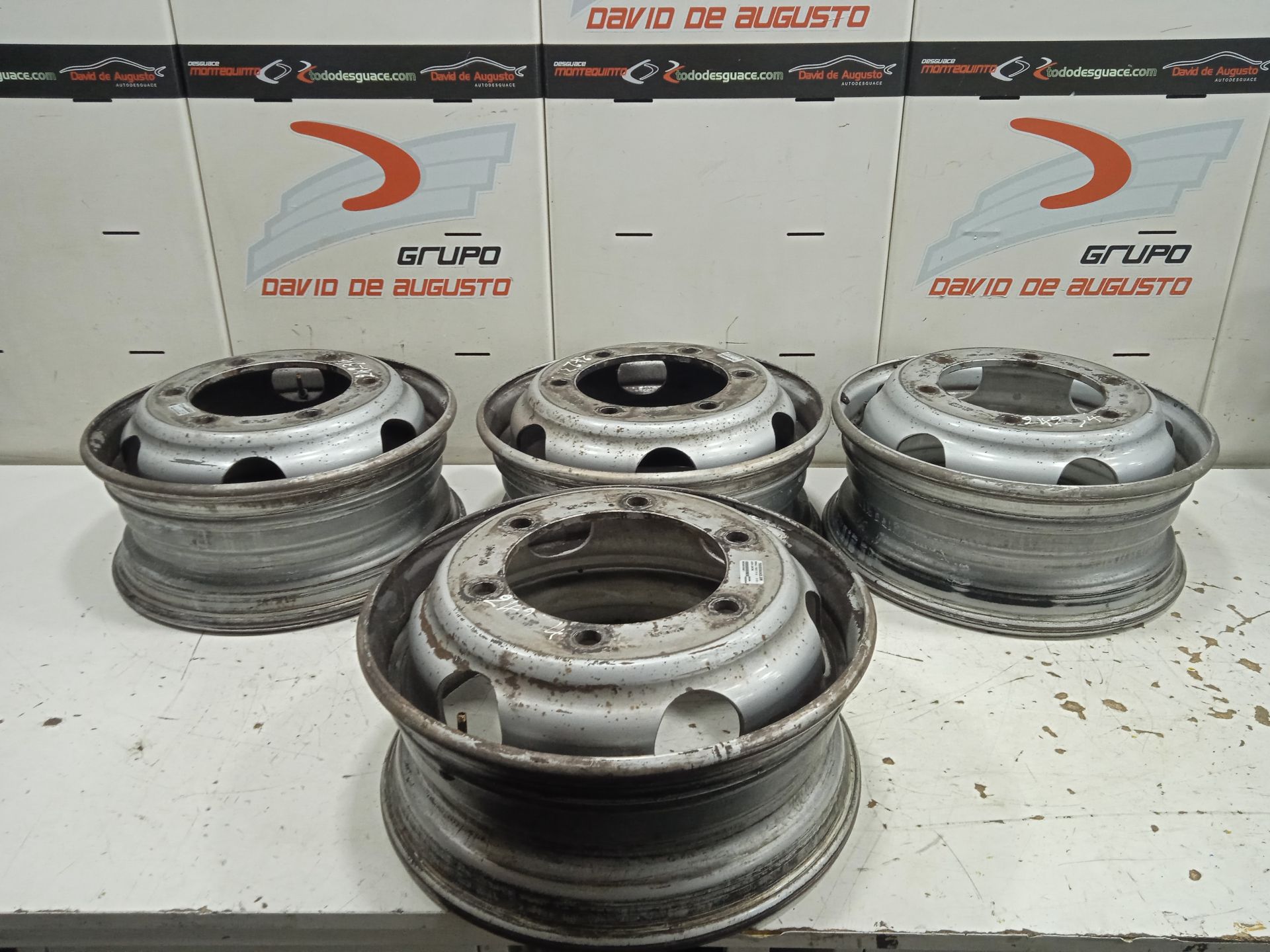 JUEGO LLANTAS RENAULT TK02 D 7 5 L4