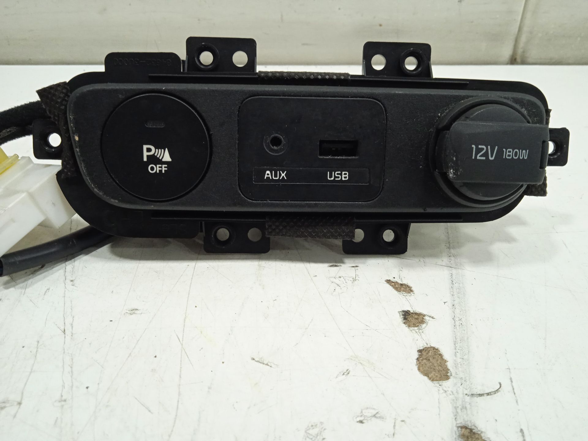 TOMA 12V / 24V KIA SPORTAGE Emotion 4x2
