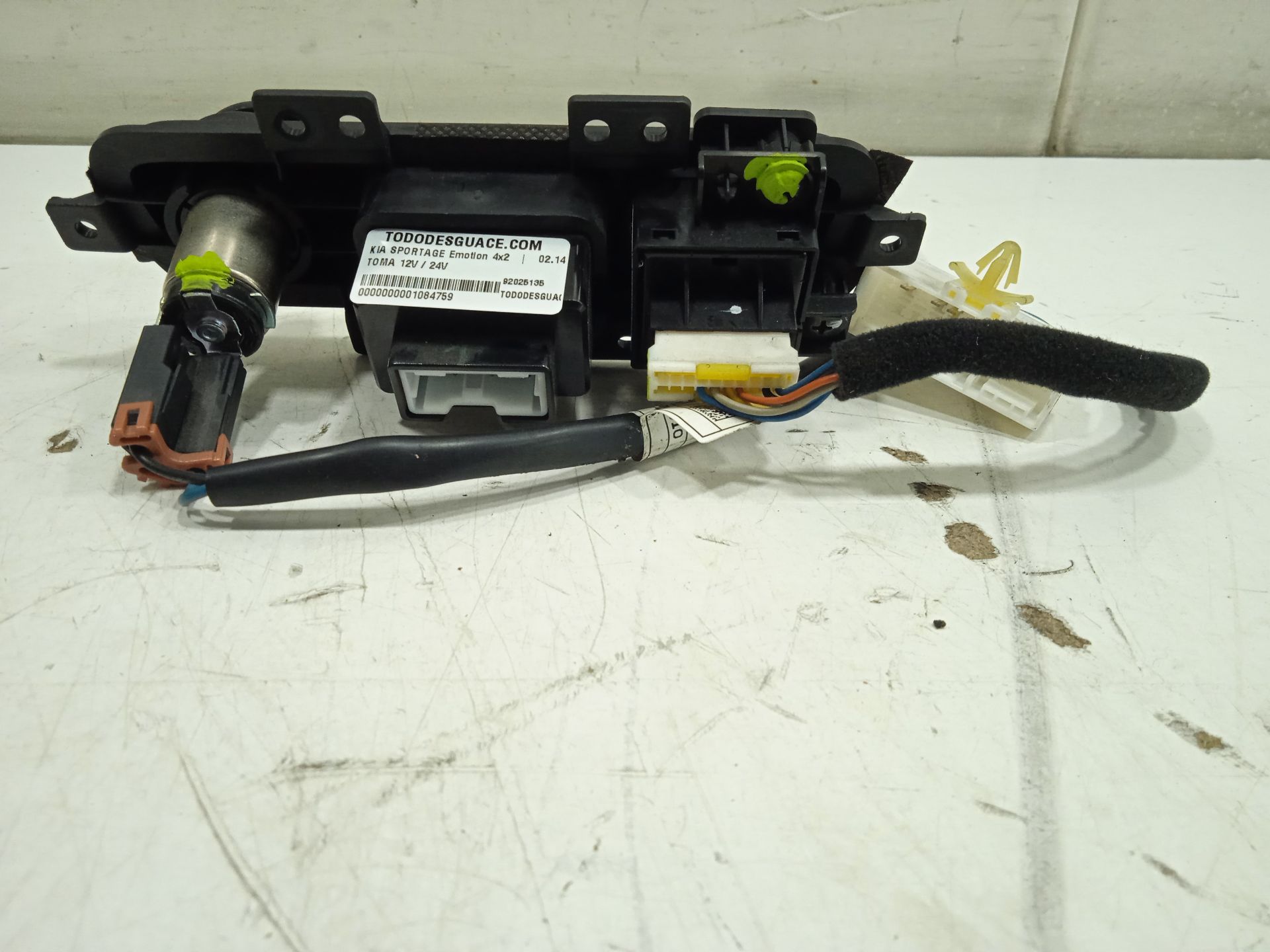 TOMA 12V / 24V KIA SPORTAGE Emotion 4x2