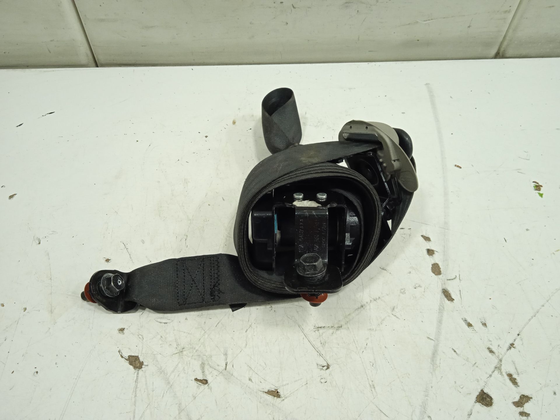 CINTURON SEGURIDAD TRASERO DERECHO KIA SPORTAGE Emotion 4x2