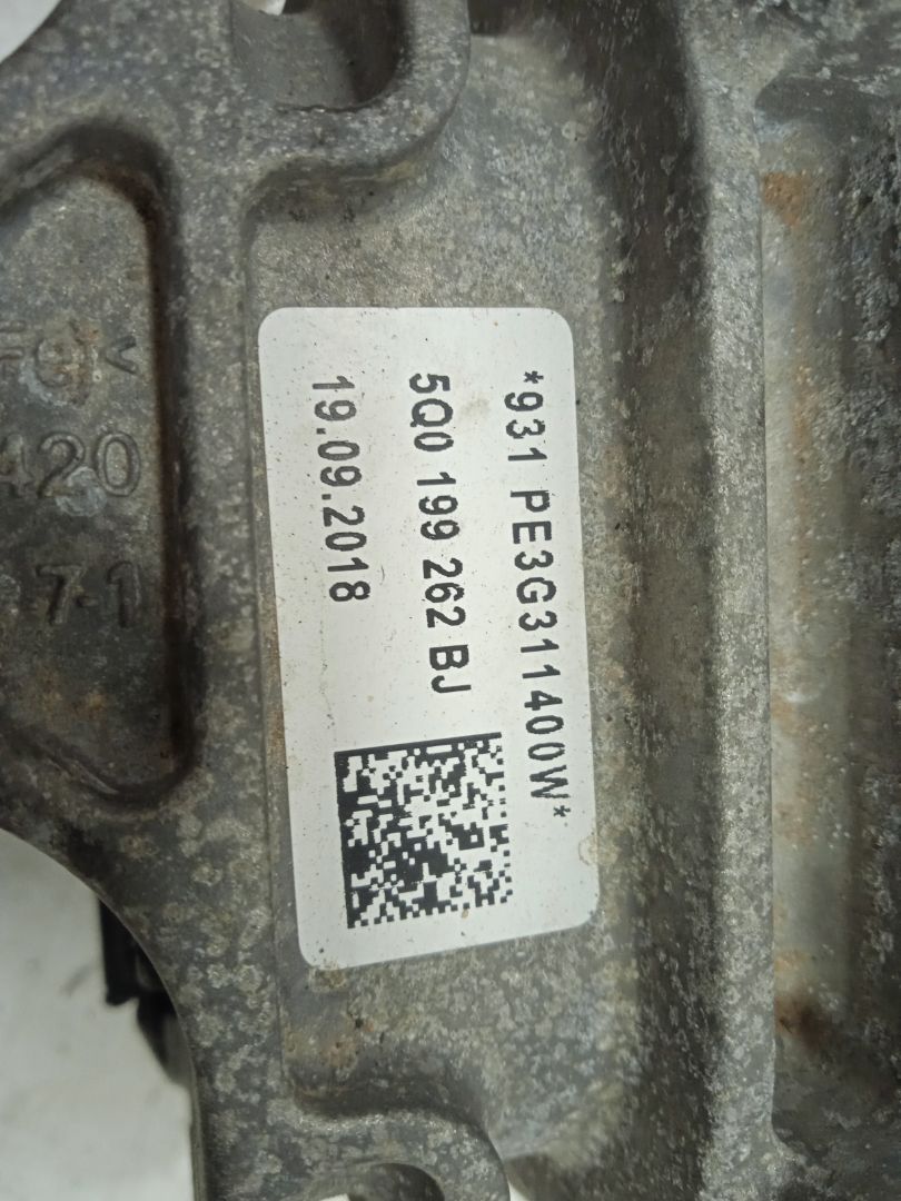 SOPORTE MOTOR AUDI Q3 (8UG) Attraction   |   01.15 - 12.18