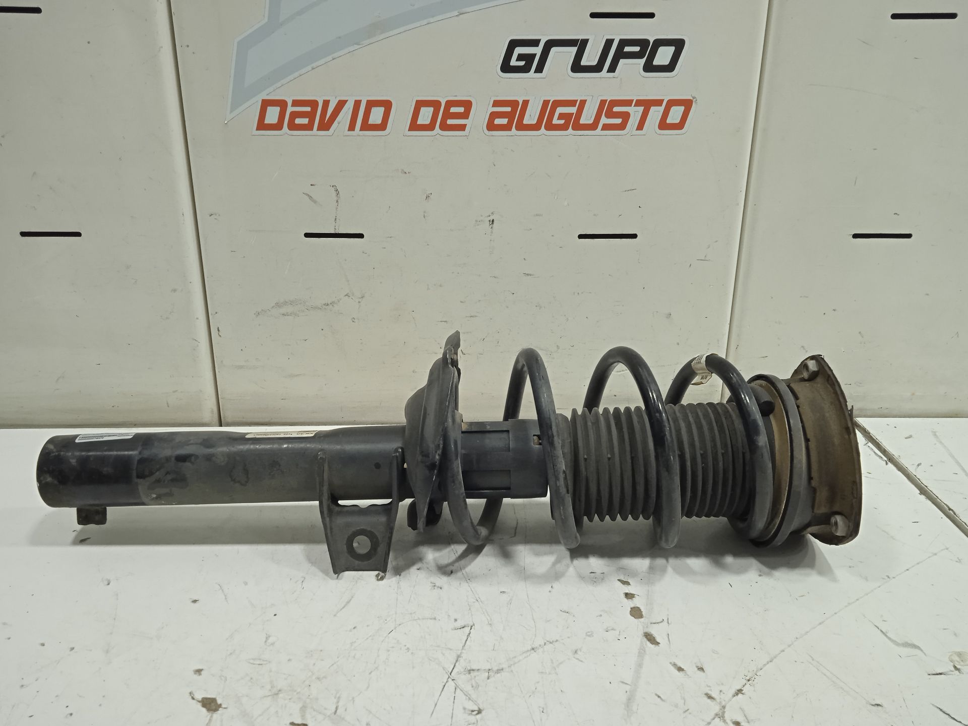 AMORTIGUADOR DELANTERO DERECHO AUDI Q3 (8UG) Attraction   |   01.15 - 12.18