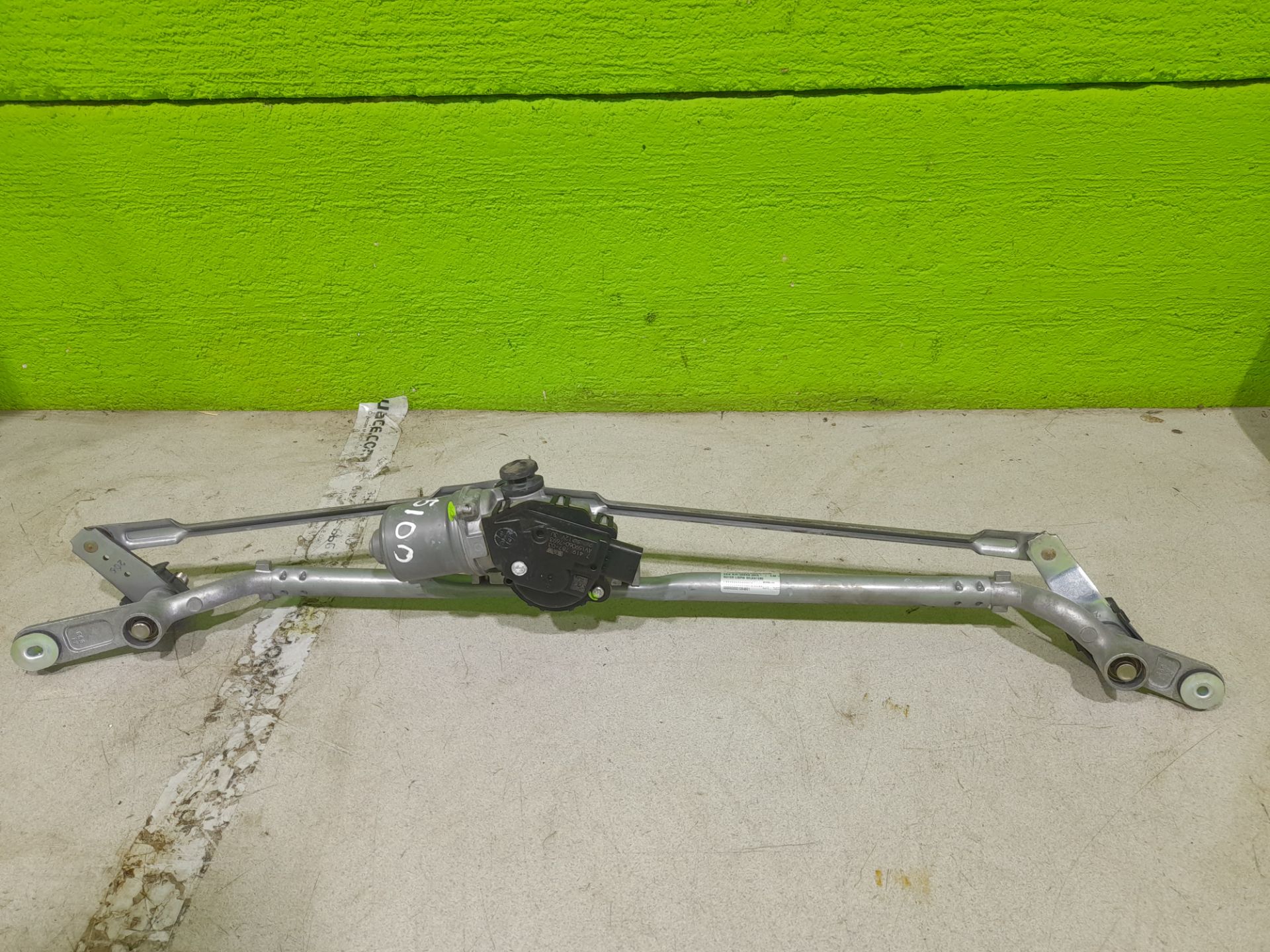 MOTOR LIMPIA DELANTERO foto 3