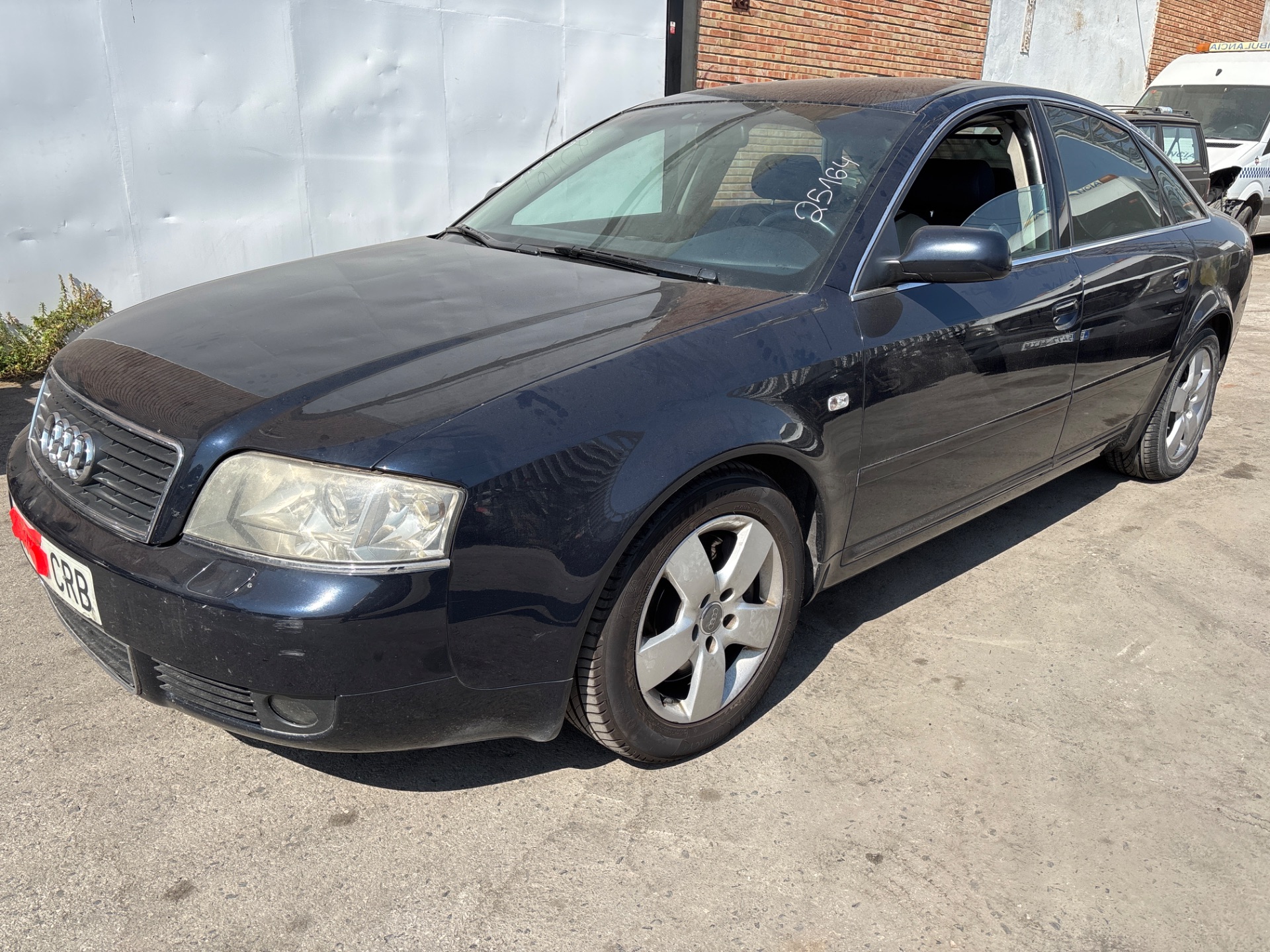 AUDI A6 BERLINA (4B2) 2.5 TDI Motor 2,5 Ltr. - 132 kW V6 24V TDI