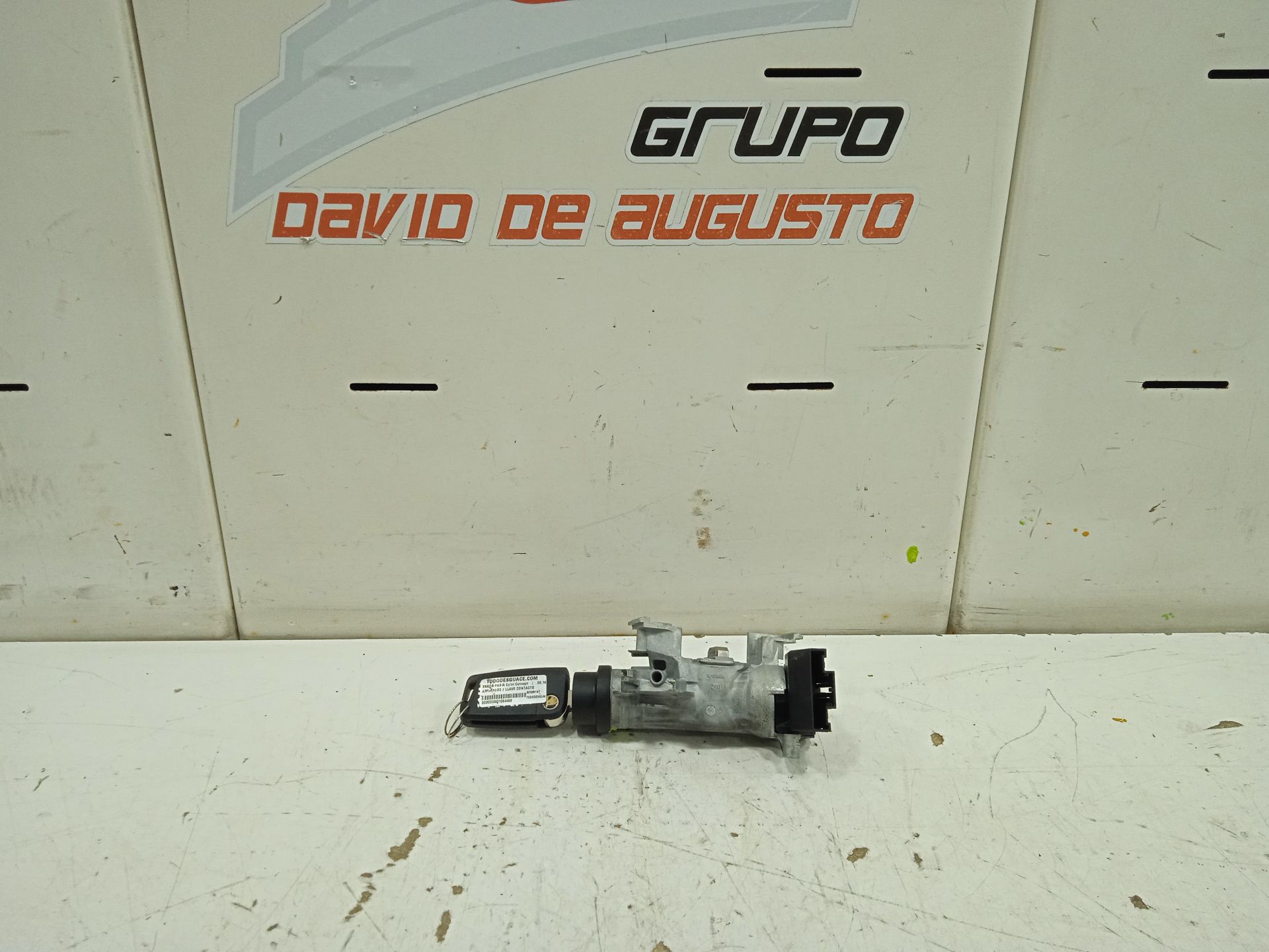ANTIRROBO / LLAVE CONTACTO SKODA FABIA Color Concept