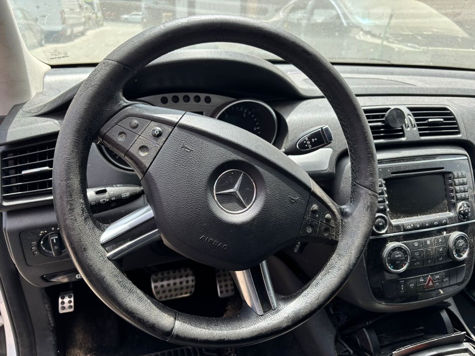 MERCEDES-BENZ CLASE R (W251) 320 CDI (251.022) Motor 3,0 Ltr. - 165 kW CDI CAT