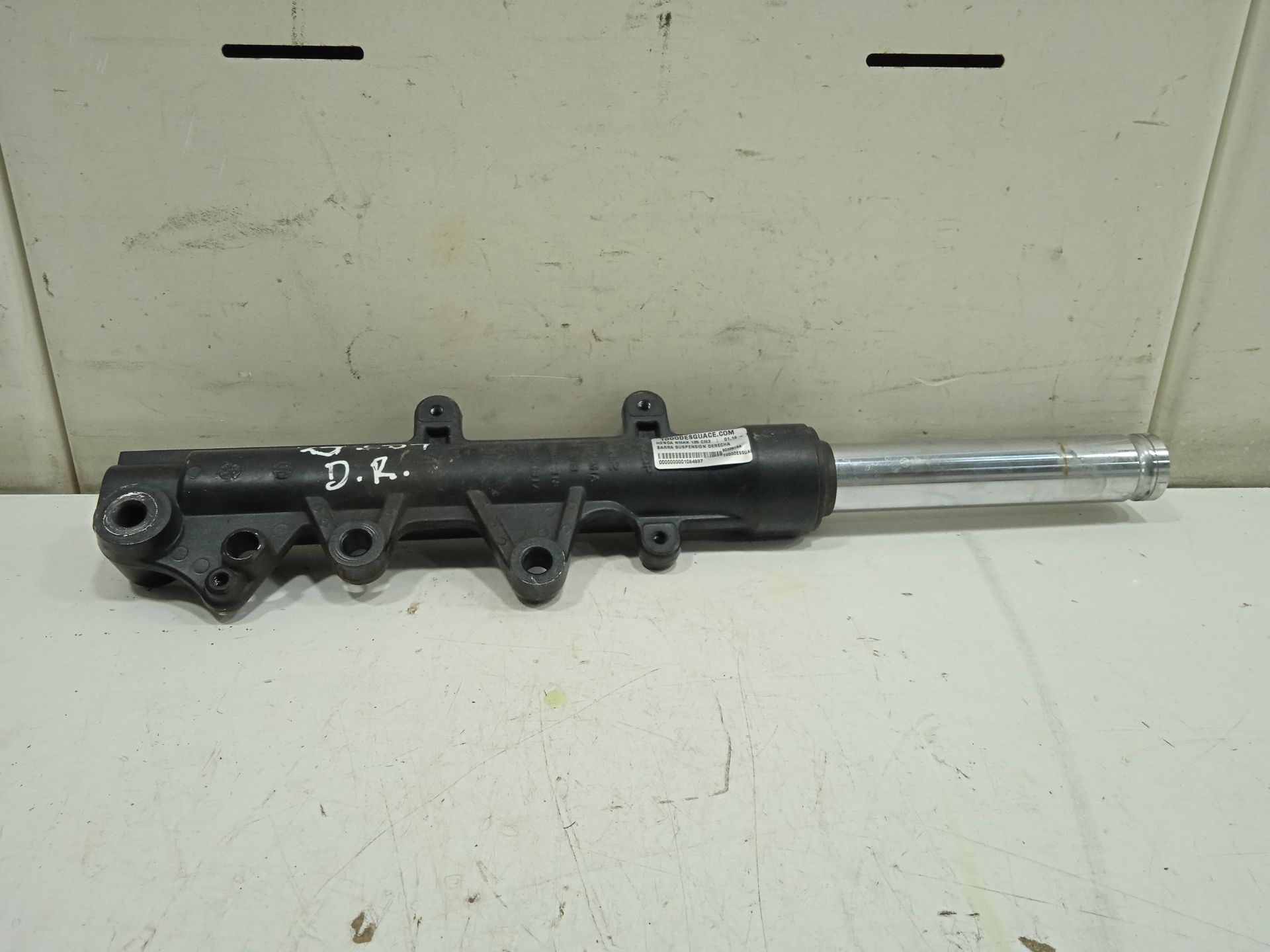 BARRA SUSPENSION DERECHA YAMAHA NMAX NMAX 125