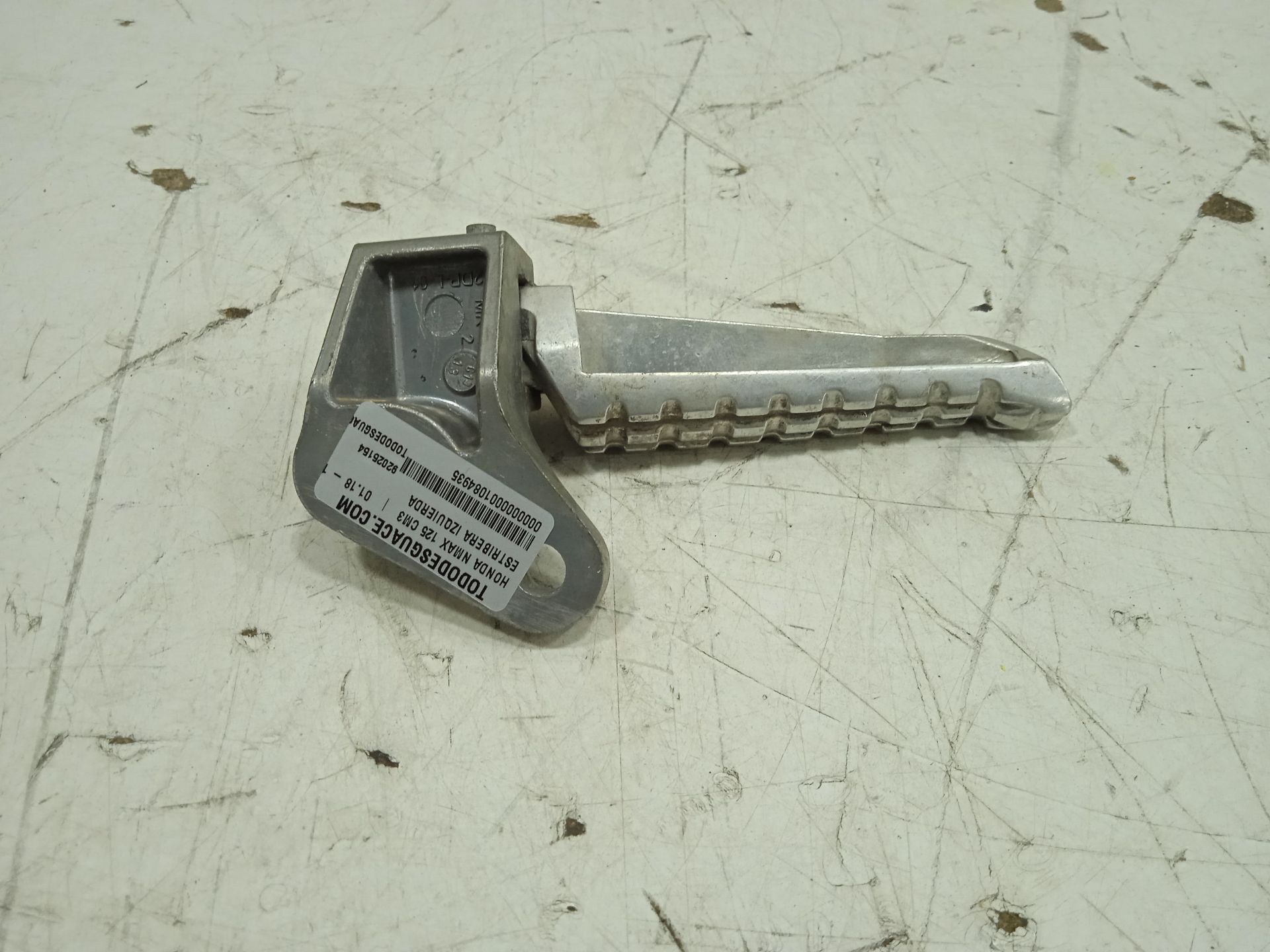ESTRIBERA IZQUIERDA YAMAHA NMAX NMAX 125