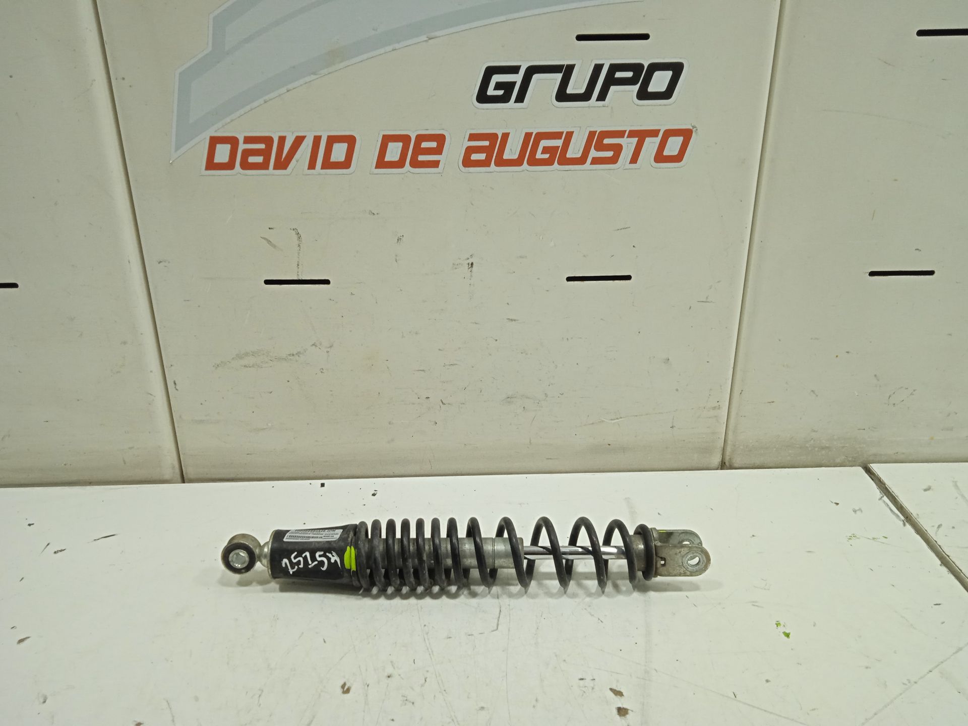 AMORTIGUADOR TRASERO IZQUIERDO YAMAHA NMAX NMAX 125