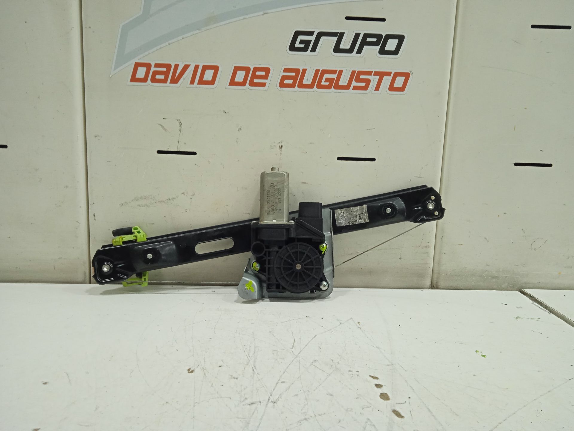 ELEVALUNAS TRASERO DERECHO BMW SERIE 1 BERLINA (E81/E87) 116d
