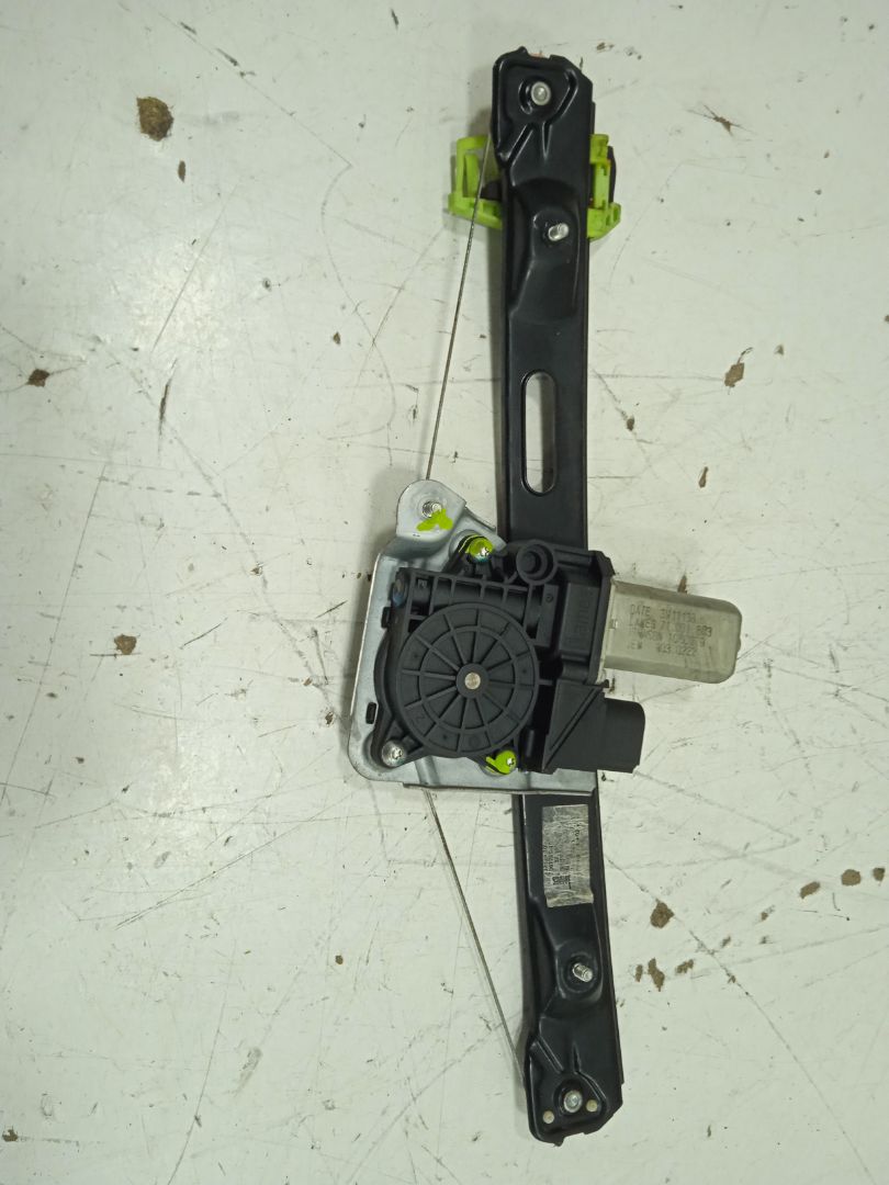 ELEVALUNAS TRASERO DERECHO BMW SERIE 1 BERLINA (E81/E87) 116d