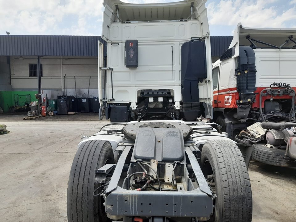 DAF SERIE XF EURO 6 4x2 Fahrgestell Space-Cab Motor 12,9 Ltr. - 375 kW Diesel