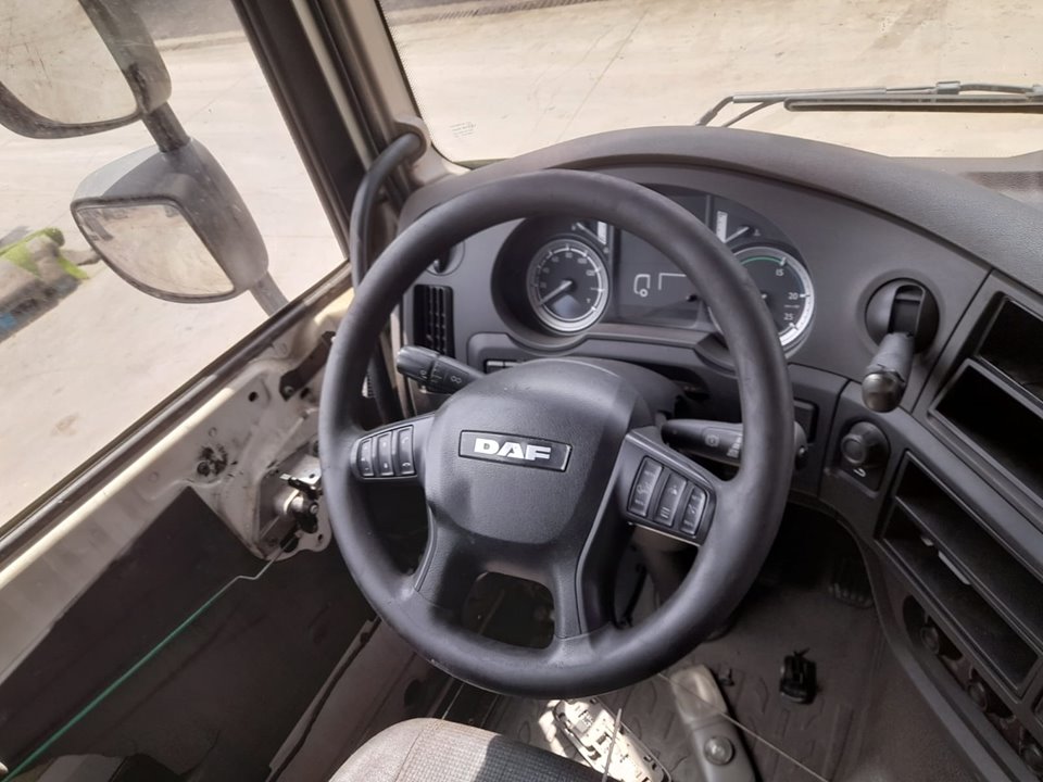 DAF SERIE XF EURO 6 4x2 Fahrgestell Space-Cab Motor 12,9 Ltr. - 375 kW Diesel