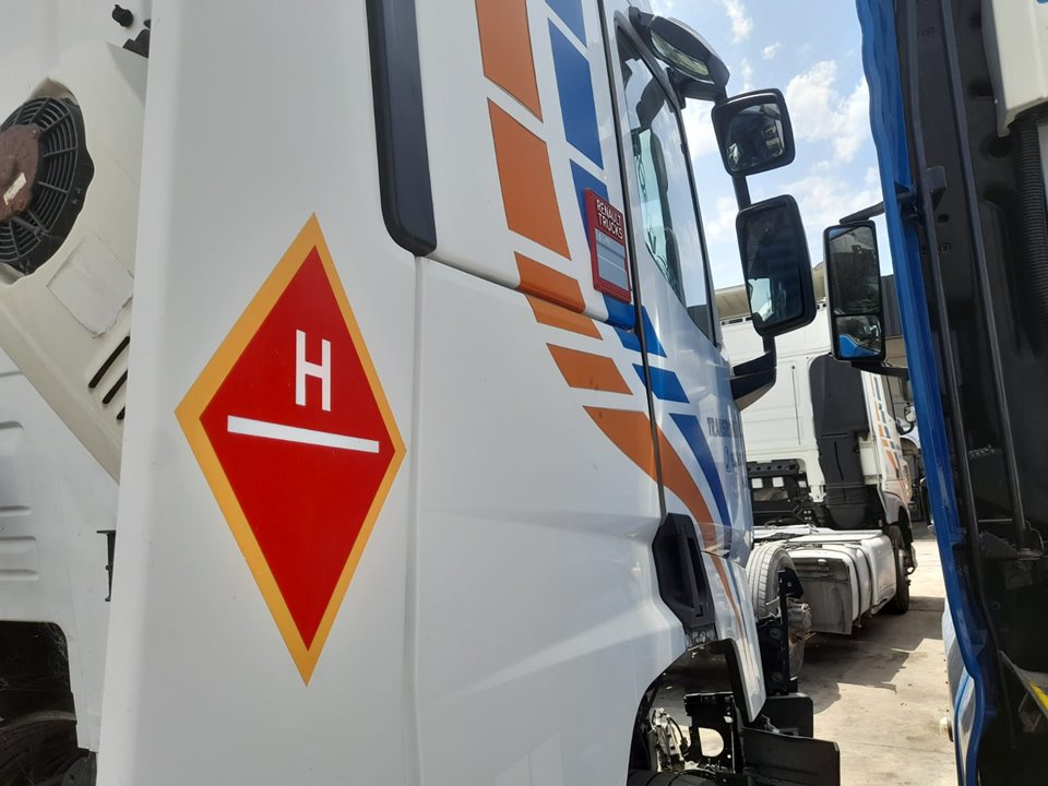 RENAULT T 520 HIGHCAB T4X2 EURO 6