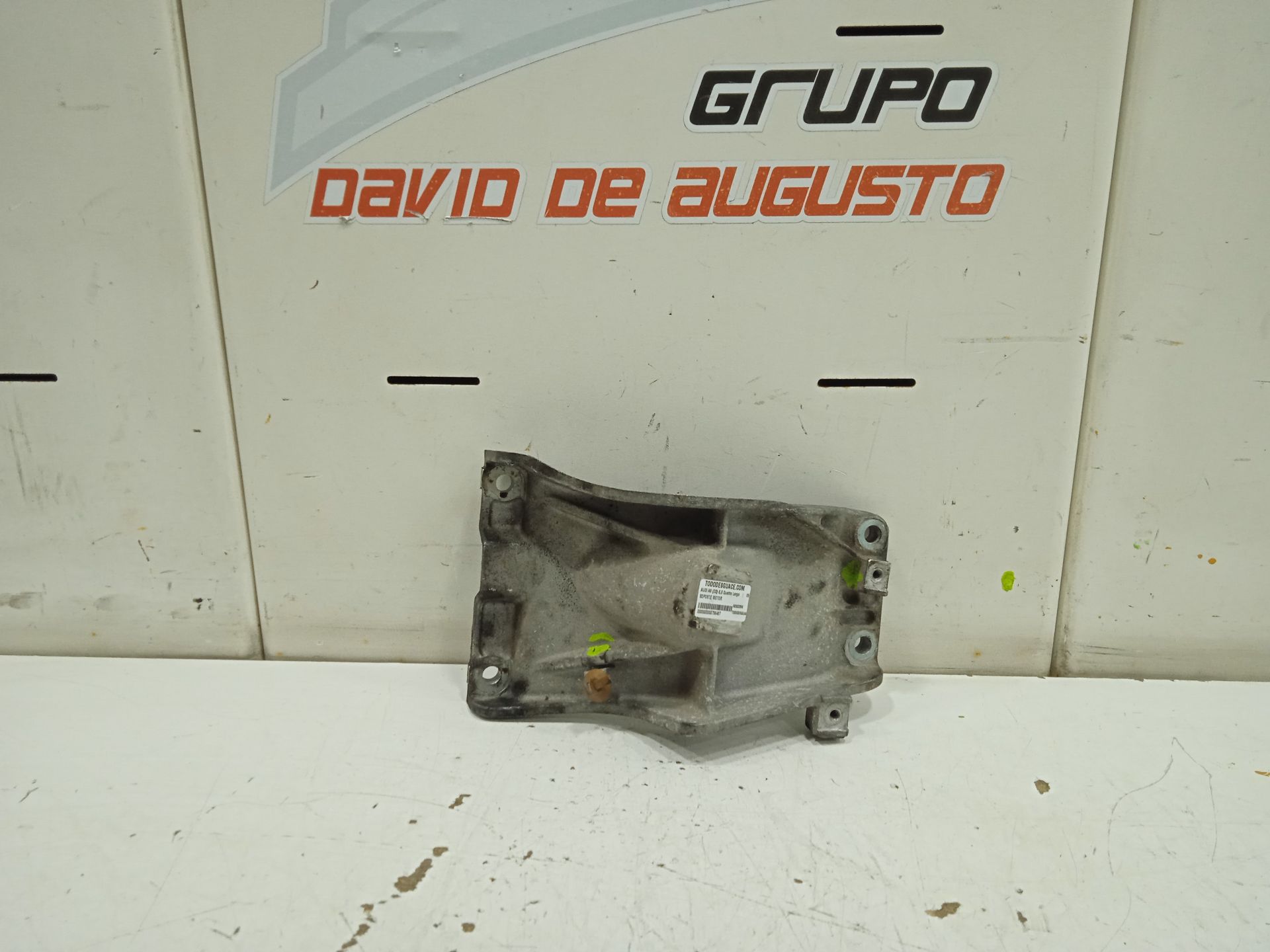 SOPORTE MOTOR AUDI A8 (D2) *   |   0.94 - 0.99