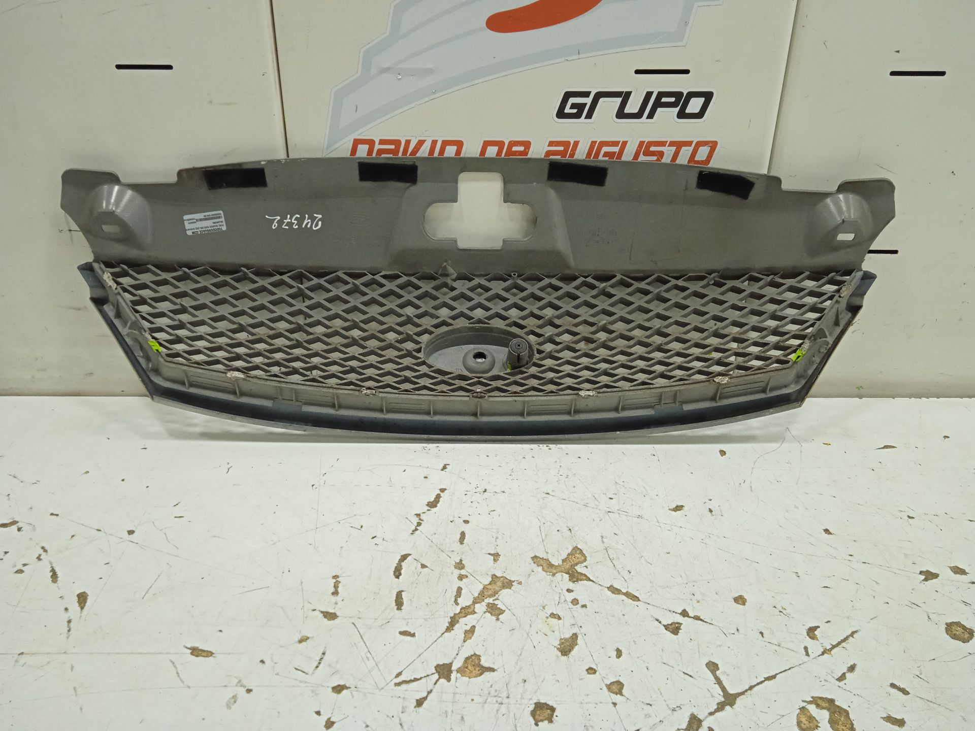CALANDRA FORD MONDEO BERLINA (GE) Ambiente (06.2003->) (D)