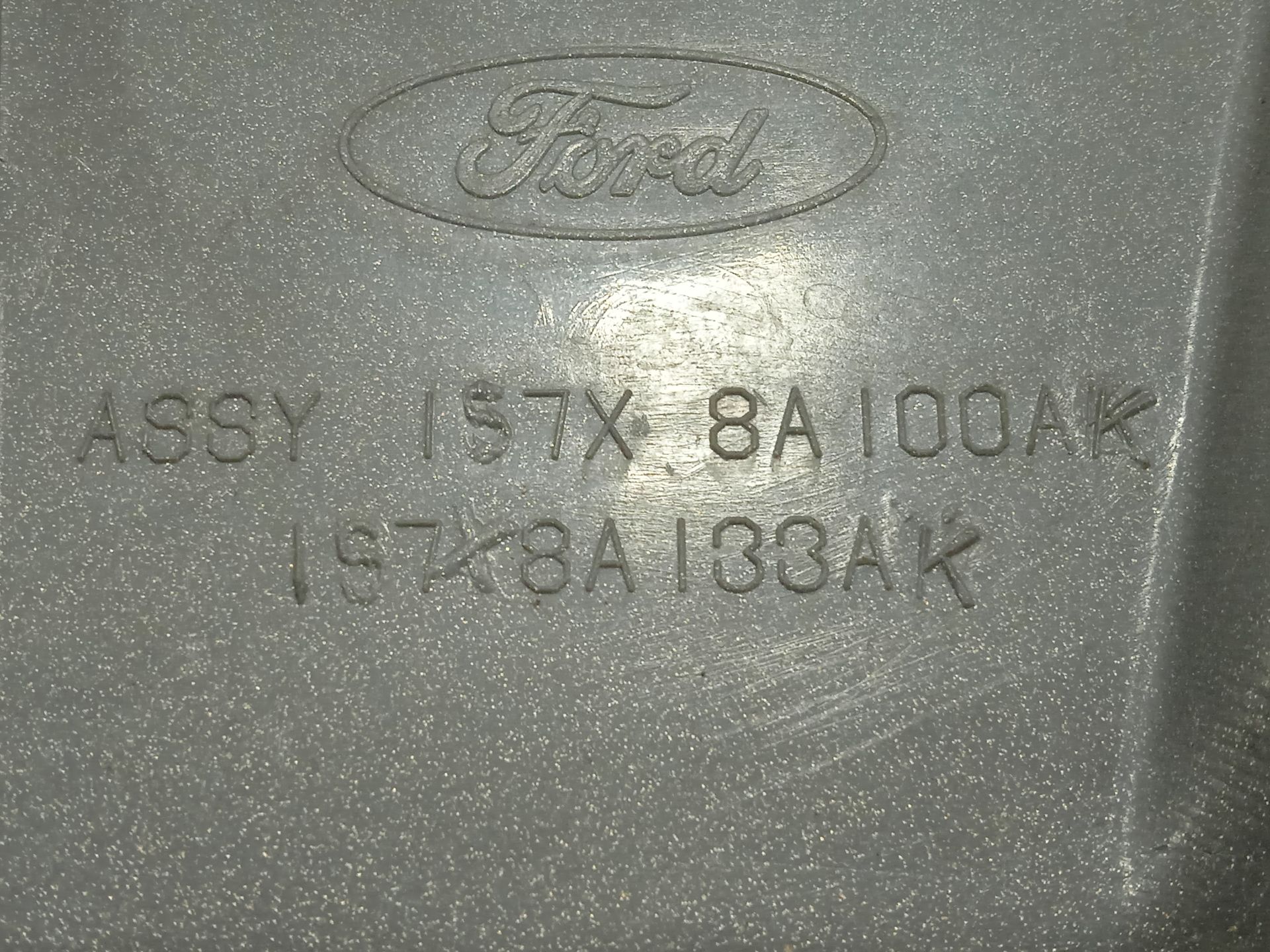 CALANDRA FORD MONDEO BERLINA (GE) Ambiente (06.2003->) (D)