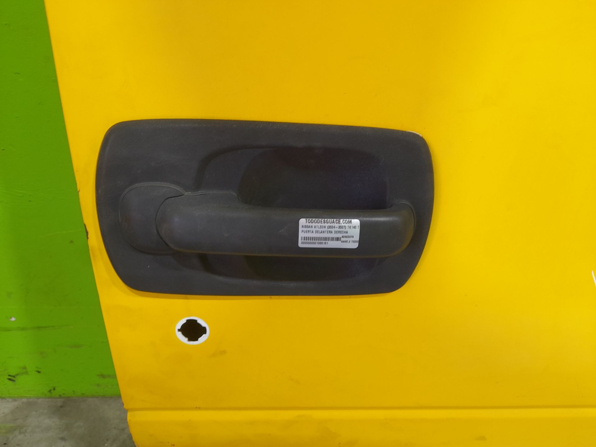 PUERTA DELANTERA DERECHA NISSAN ATLEON TK140 TL80