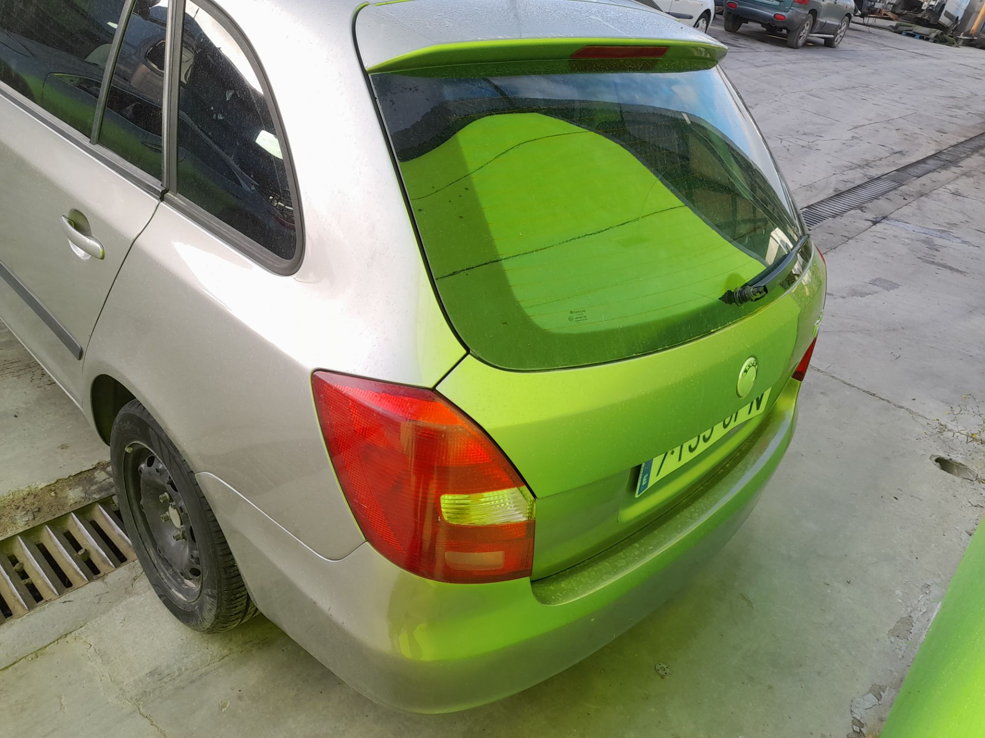 SKODA FABIA (5J2 ) Urban Motor 1,4 Ltr. - 51 kW TDI