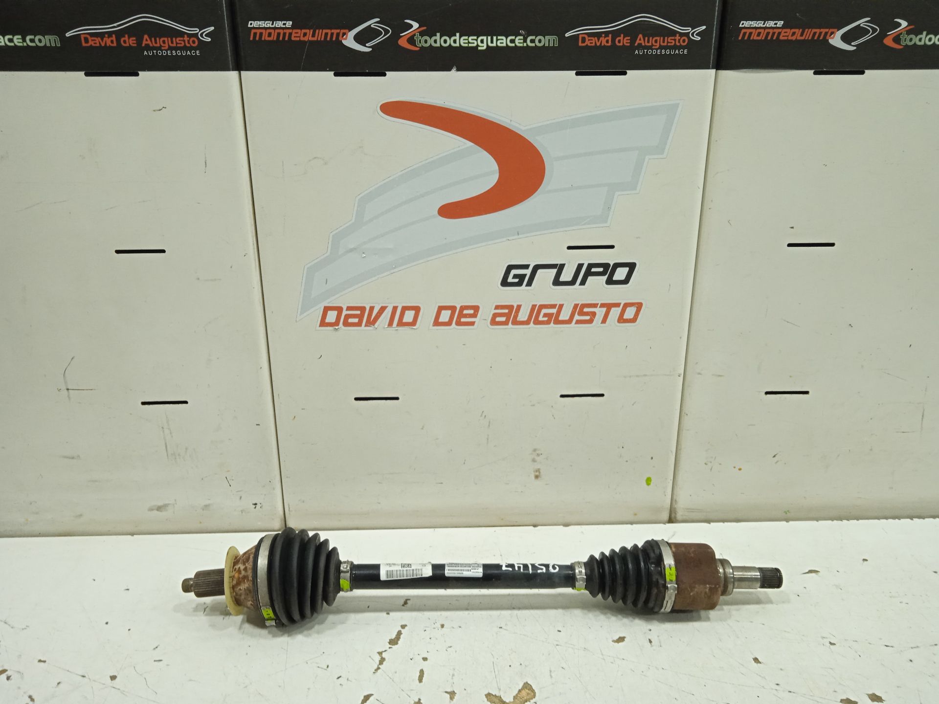 TRANSMISION DELANTERA IZQUIERDA SKODA FABIA Color Concept