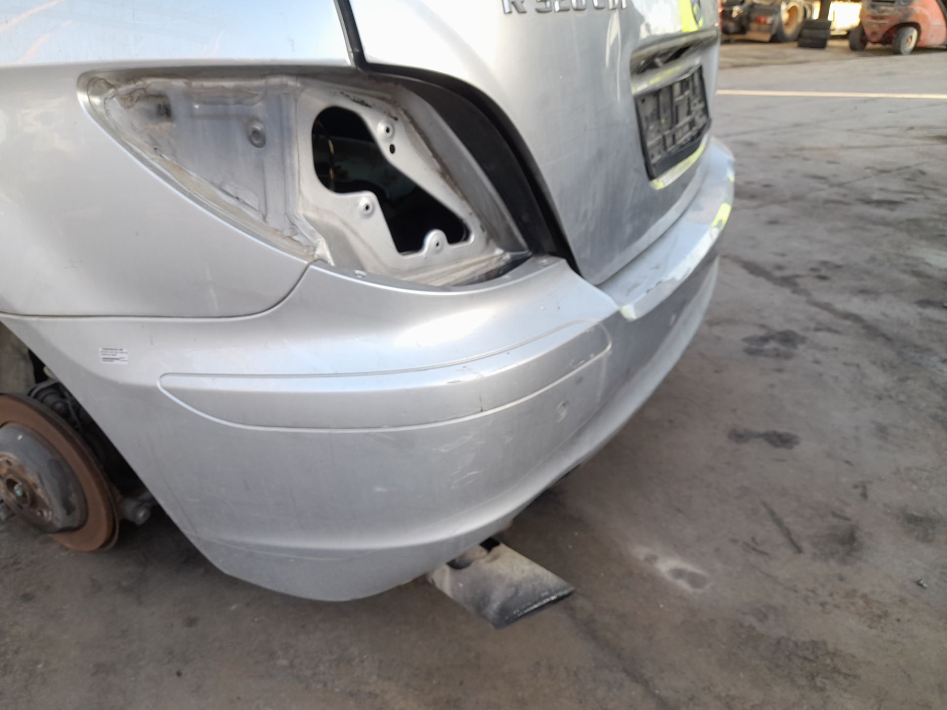 PARAGOLPES TRASERO MERCEDES-BENZ CLASE R (W251) 320 CDI (251.022)
