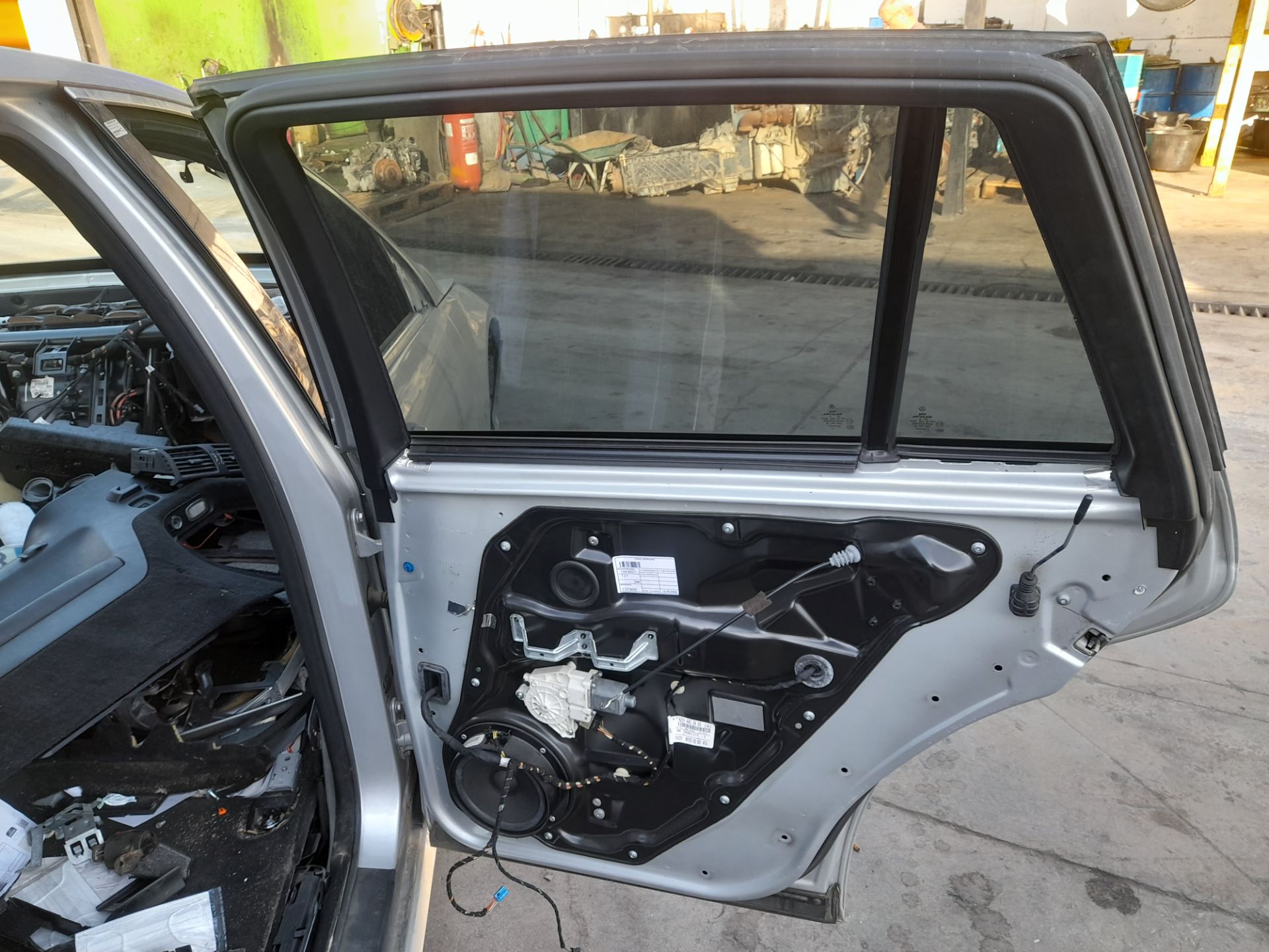 PUERTA TRASERA DERECHA MERCEDES-BENZ CLASE R (W251) 320 CDI (251.022)