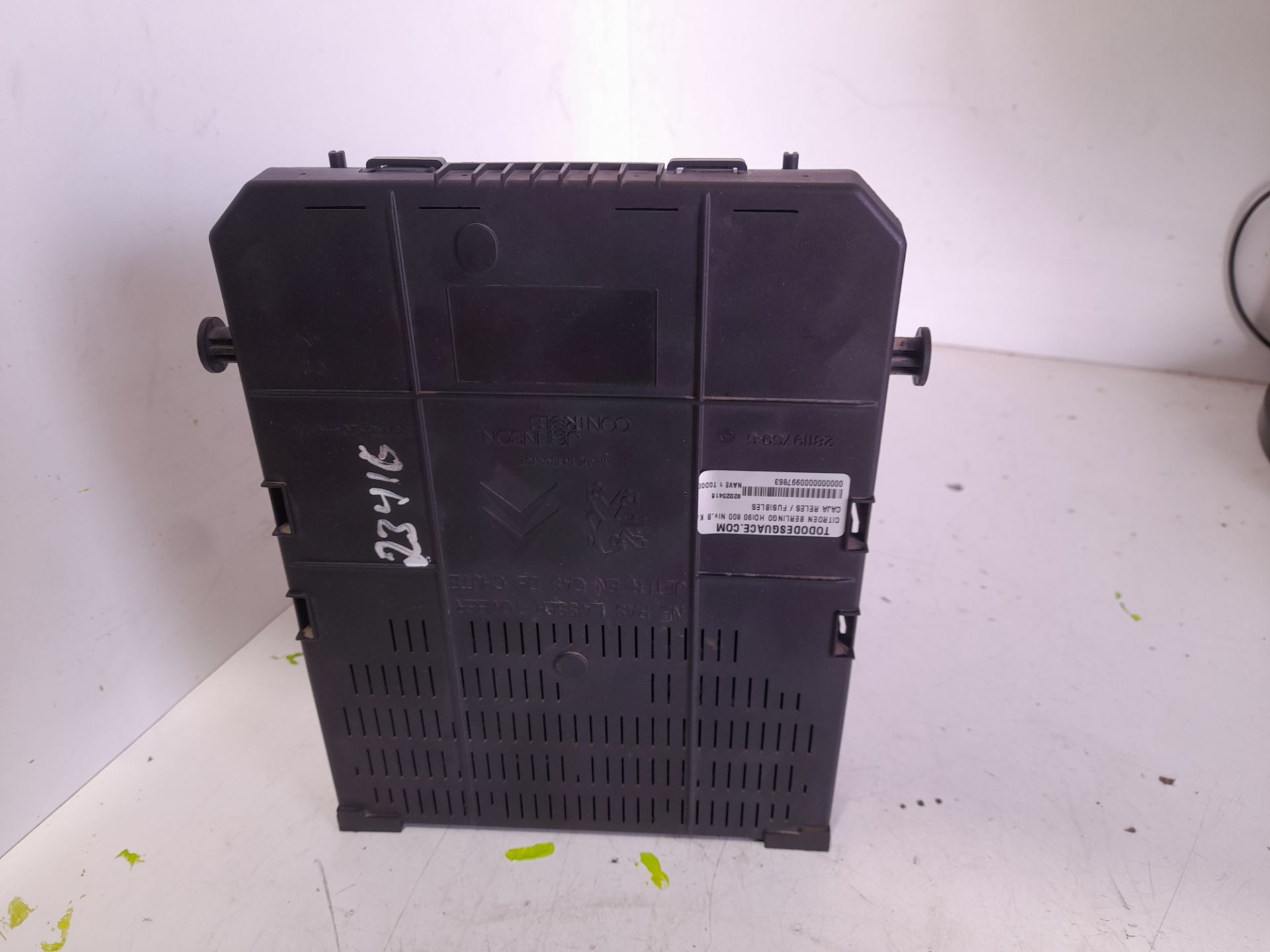 CAJA RELES / FUSIBLES CITROEN BERLINGO HDi90 800 Niv.B Kasten