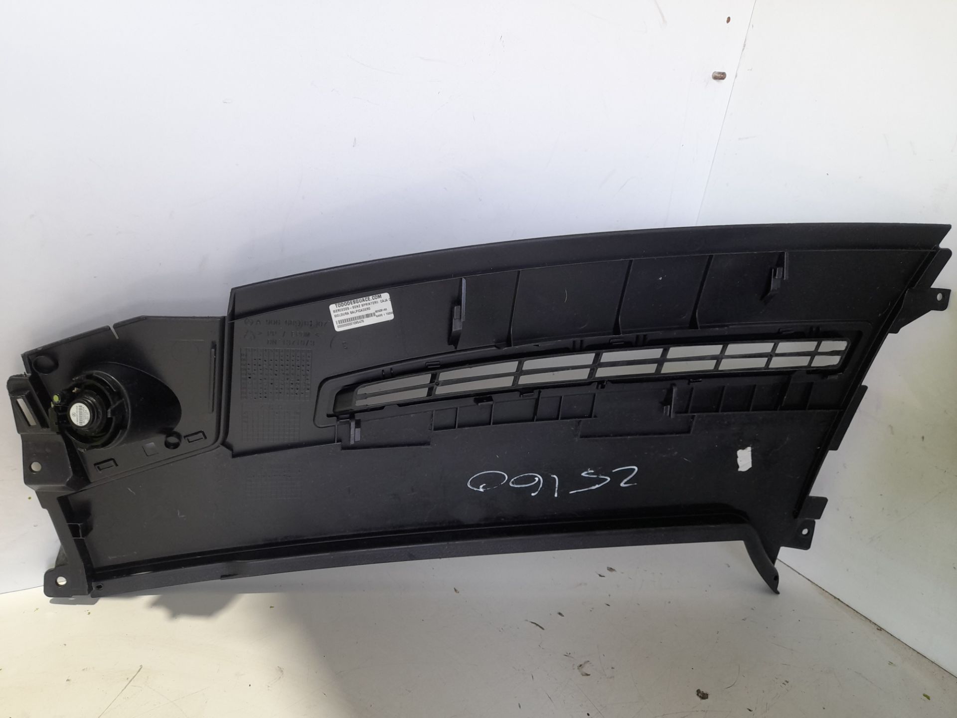 MOLDURA SALPICADERO MERCEDES-BENZ SPRINTERII CAJA CERRADA (DESDE 01.06) *