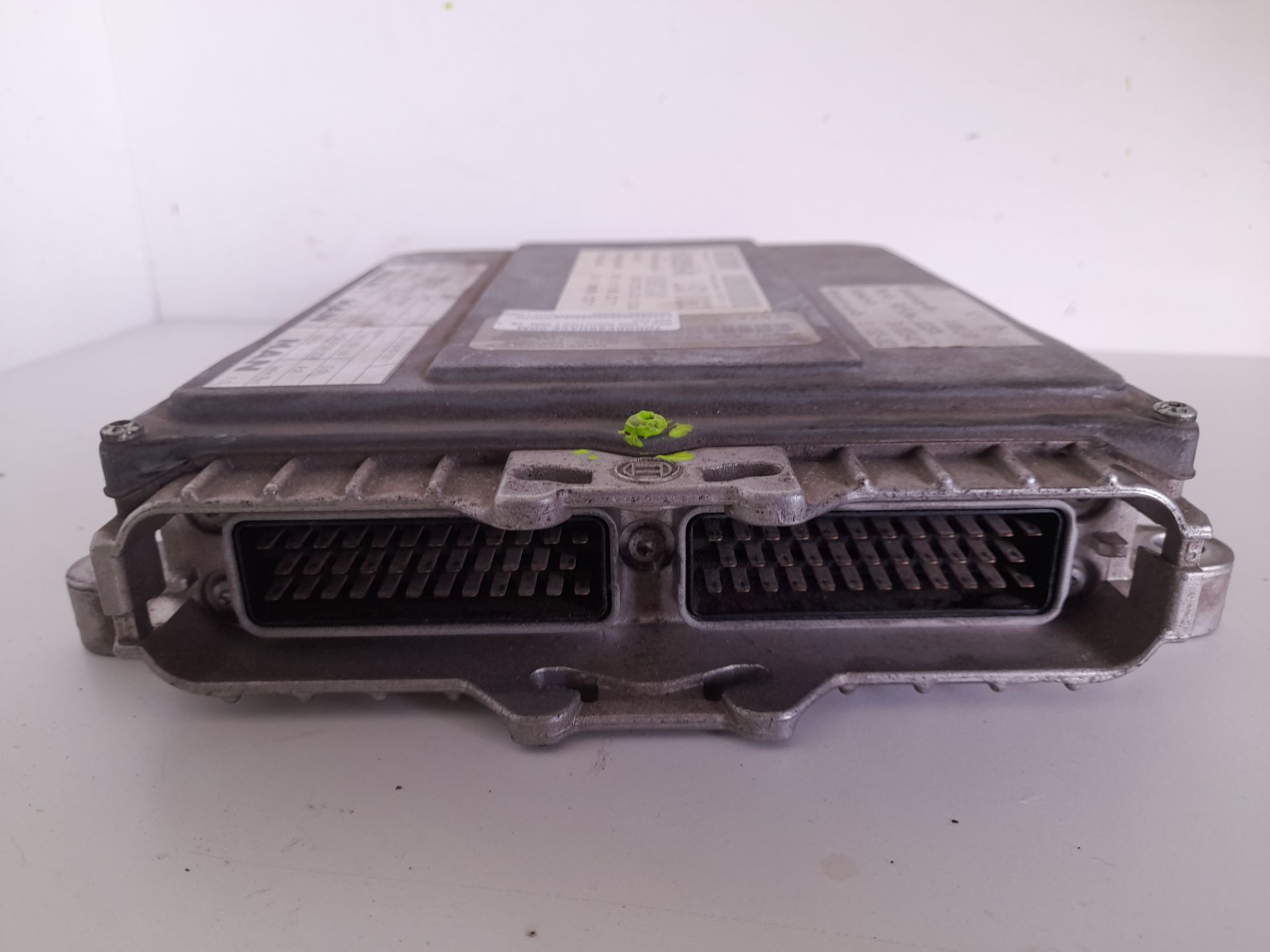 UCE ECU MAN L 2000 EVOLUTION L 2000  FG   LLC M (Largura mediana)