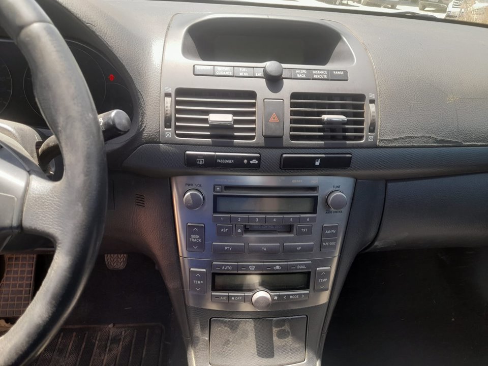 TOYOTA AVENSIS BERLINA (T25) 2.0 D4-D Executive Berlina (5-ptas.) Motor 2,0 Ltr. - 85 kW D-CAT