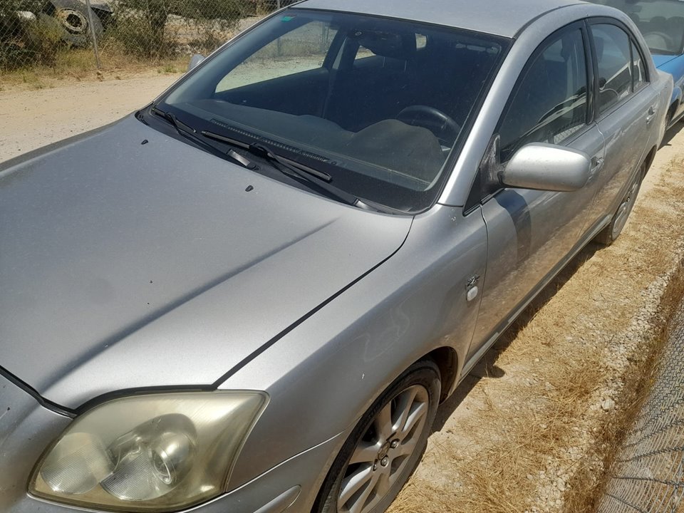 TOYOTA AVENSIS BERLINA (T25) 2.0 D4-D Executive Berlina (5-ptas.) Motor 2,0 Ltr. - 85 kW D-CAT