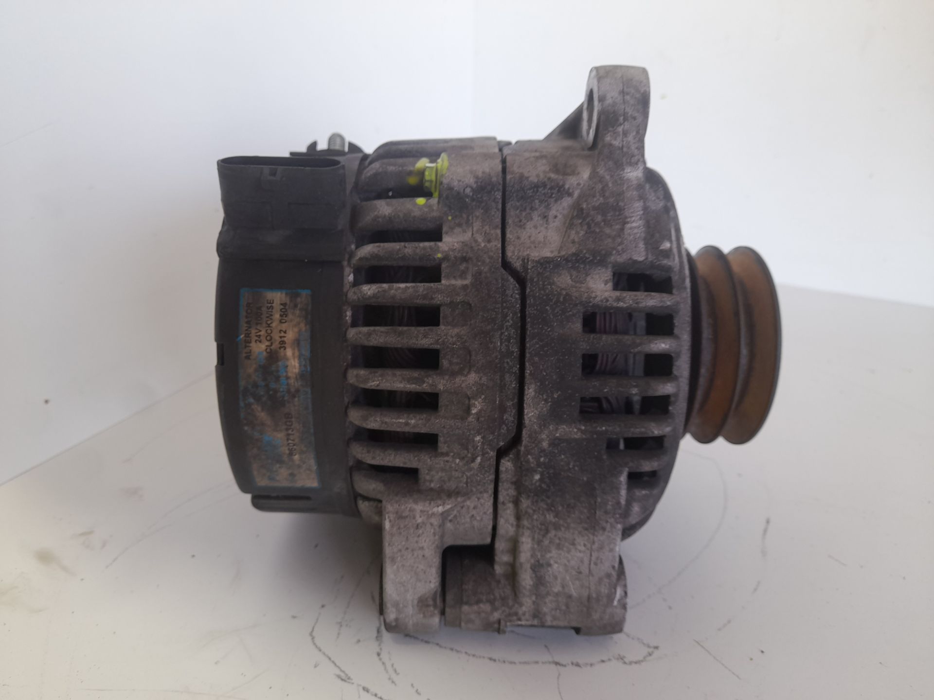 ALTERNADOR MAN L 2000 EVOLUTION L 2000  FG   LLC M (Largura mediana)