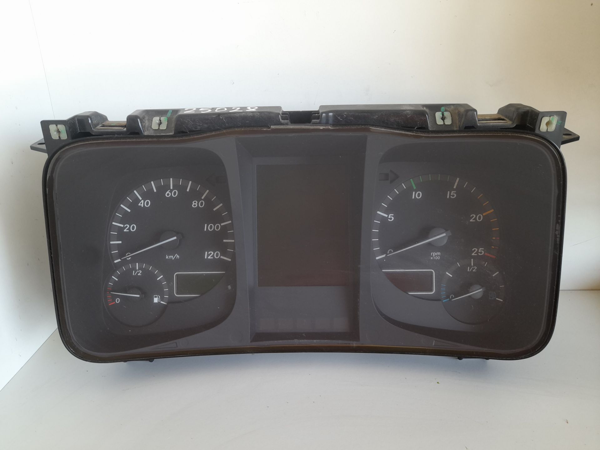 CUADRO INSTRUMENTOS MERCEDES-BENZ ACTROS BM 963.XXX 2-ACHSER 18XX 4x2 Sattelzugmaschine L BigSpace