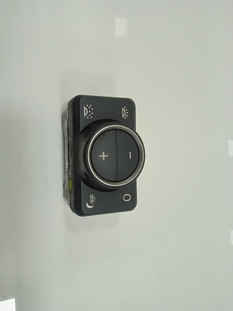 MODULO CONTROL DE LUCES DAF SERIE XF EURO 6 4x2 Fahrgestell Comfort Cab