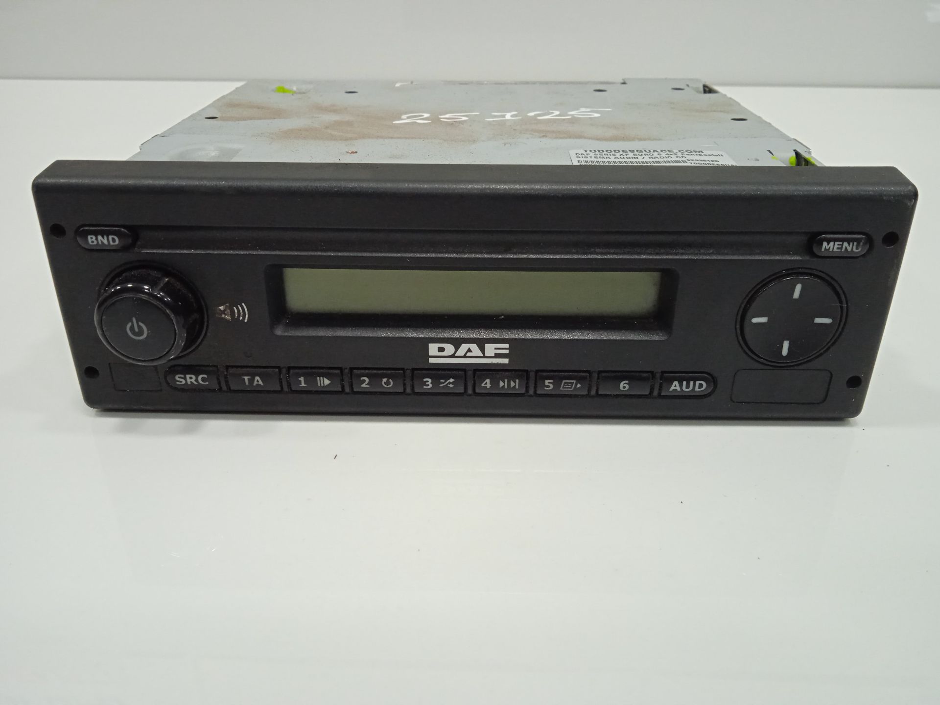 SISTEMA AUDIO / RADIO CD DAF SERIE XF EURO 6 4x2 Fahrgestell Comfort Cab