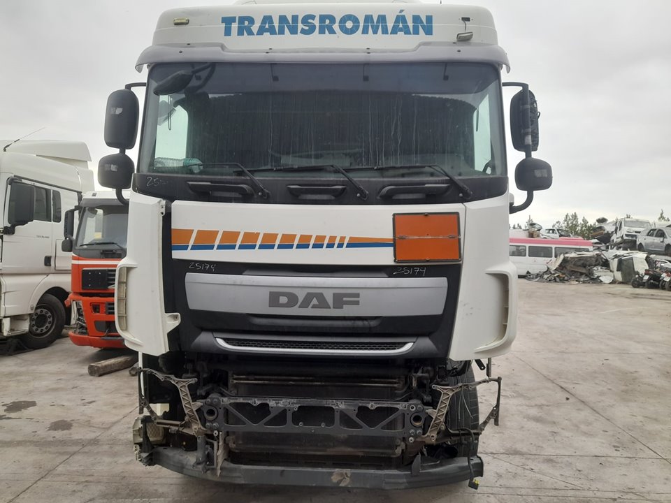 CABINA COMPLETA DAF SERIE XF EURO 6 4x2 Fahrgestell Space-Cab