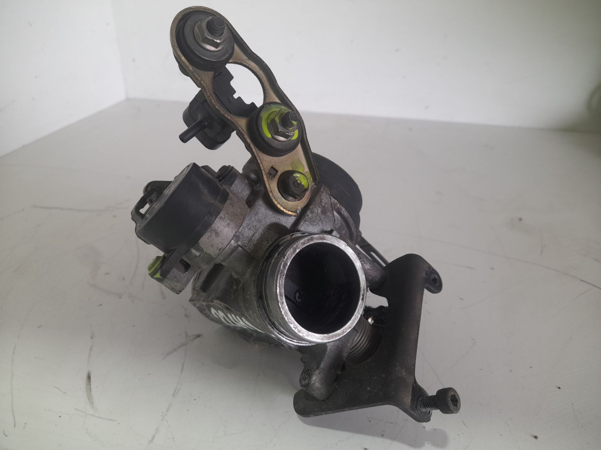 CAJA MARIPOSA YAMAHA YP 250 MAJESTY *   |   0.96 - 0.08