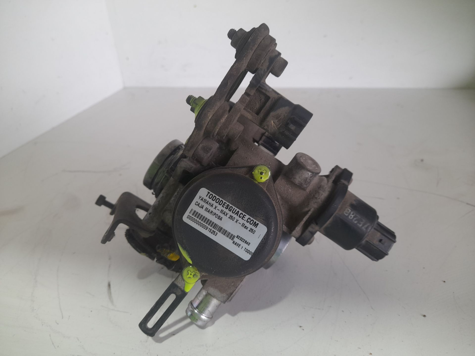 CAJA MARIPOSA YAMAHA YP 250 MAJESTY *   |   0.96 - 0.08