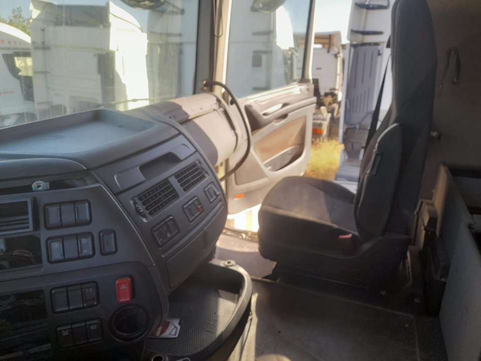CABINA COMPLETA DAF SERIE XF EURO 6 4x2 Fahrgestell Space-Cab