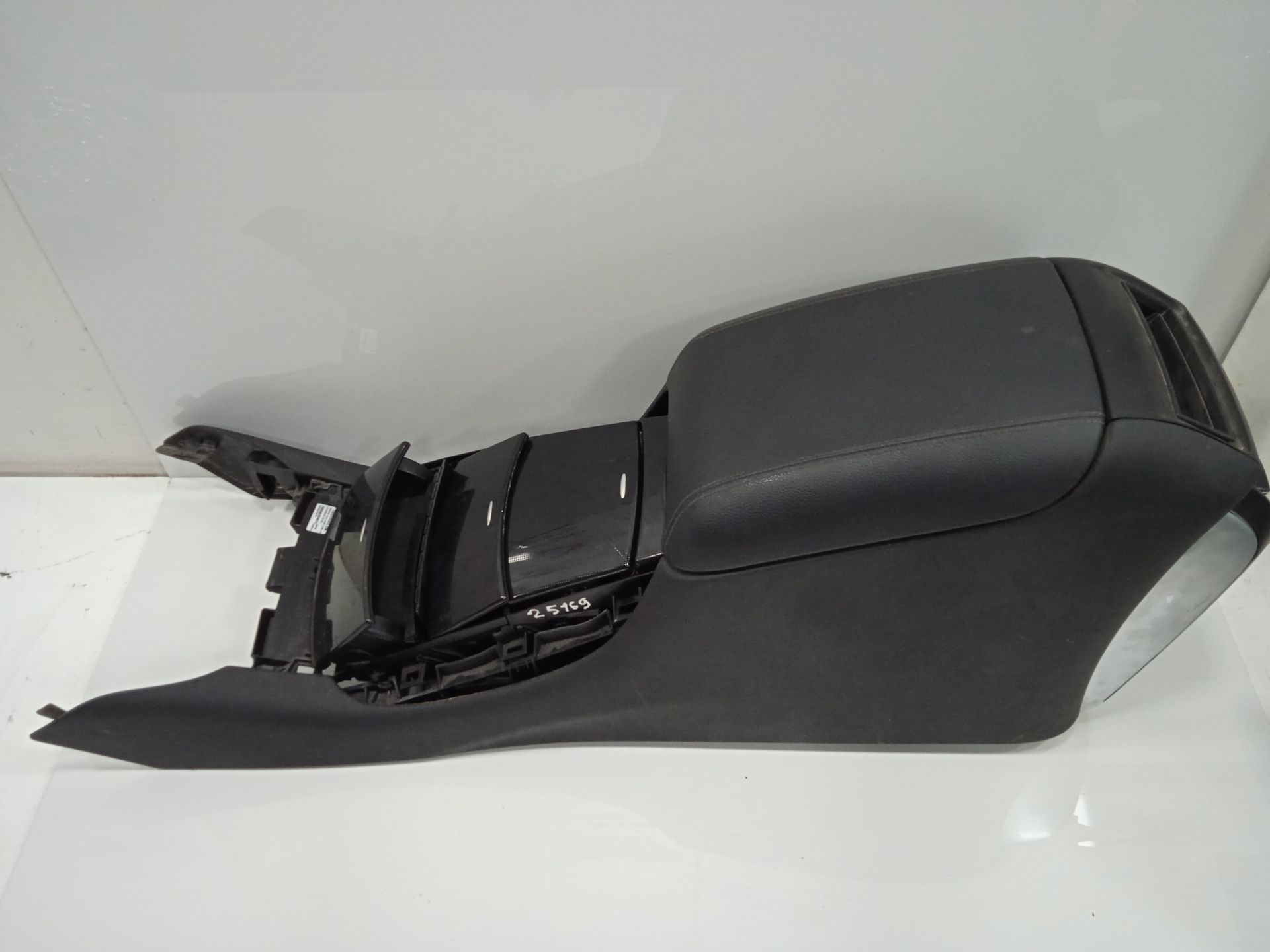 APOYABRAZOS CENTRAL MERCEDES-BENZ CLASE R (W251) 320 CDI (251.022)