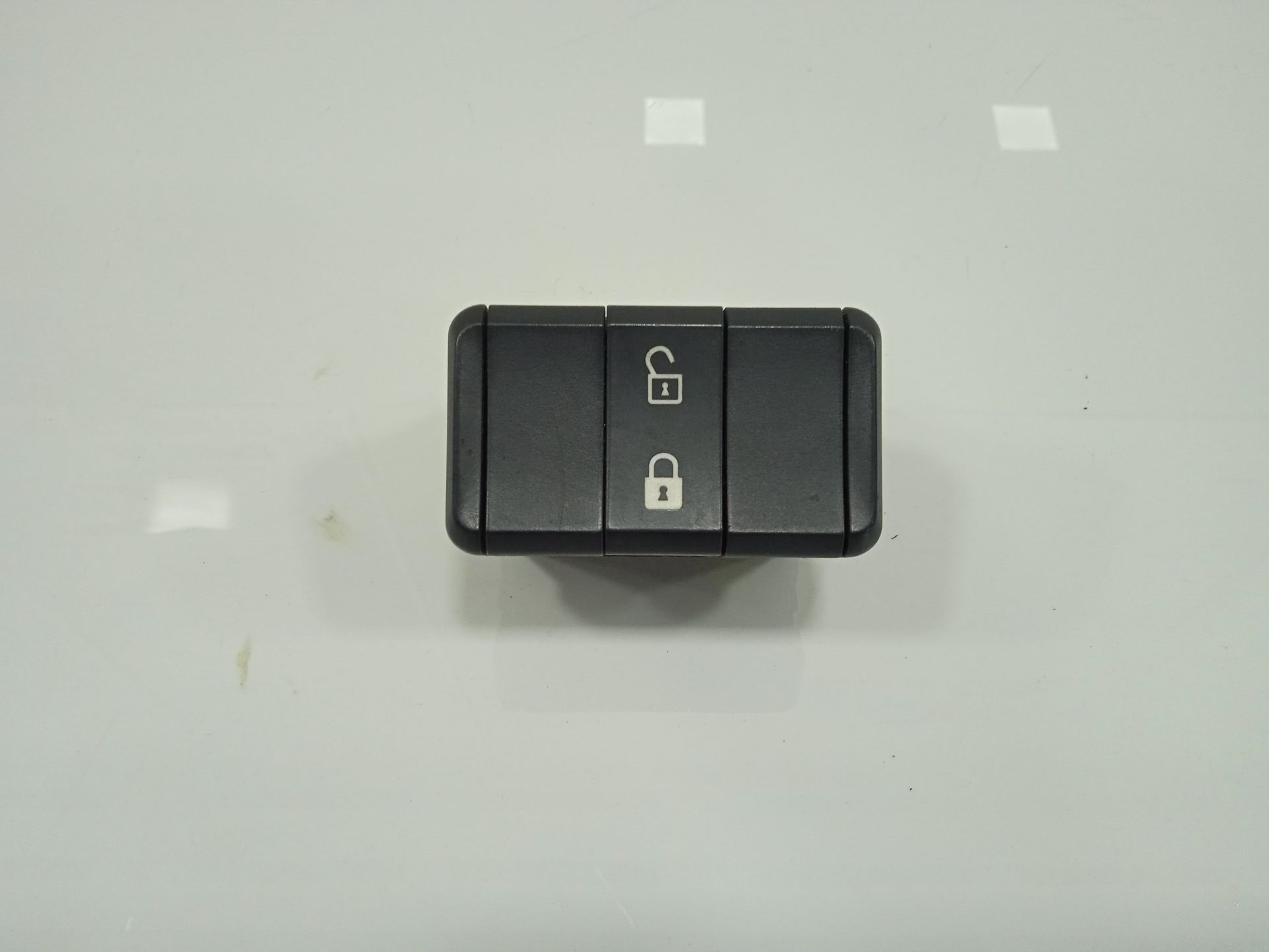 MANDO BLOQUEO PUERTAS DAF SERIE XF EURO 6 4x2 Fahrgestell Comfort Cab