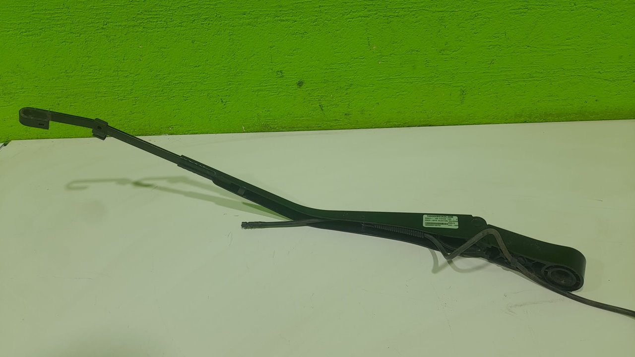 BRAZO LIMPIA DELANTERO IZQUIERDO RENAULT T 520 HIGHCAB T4X2