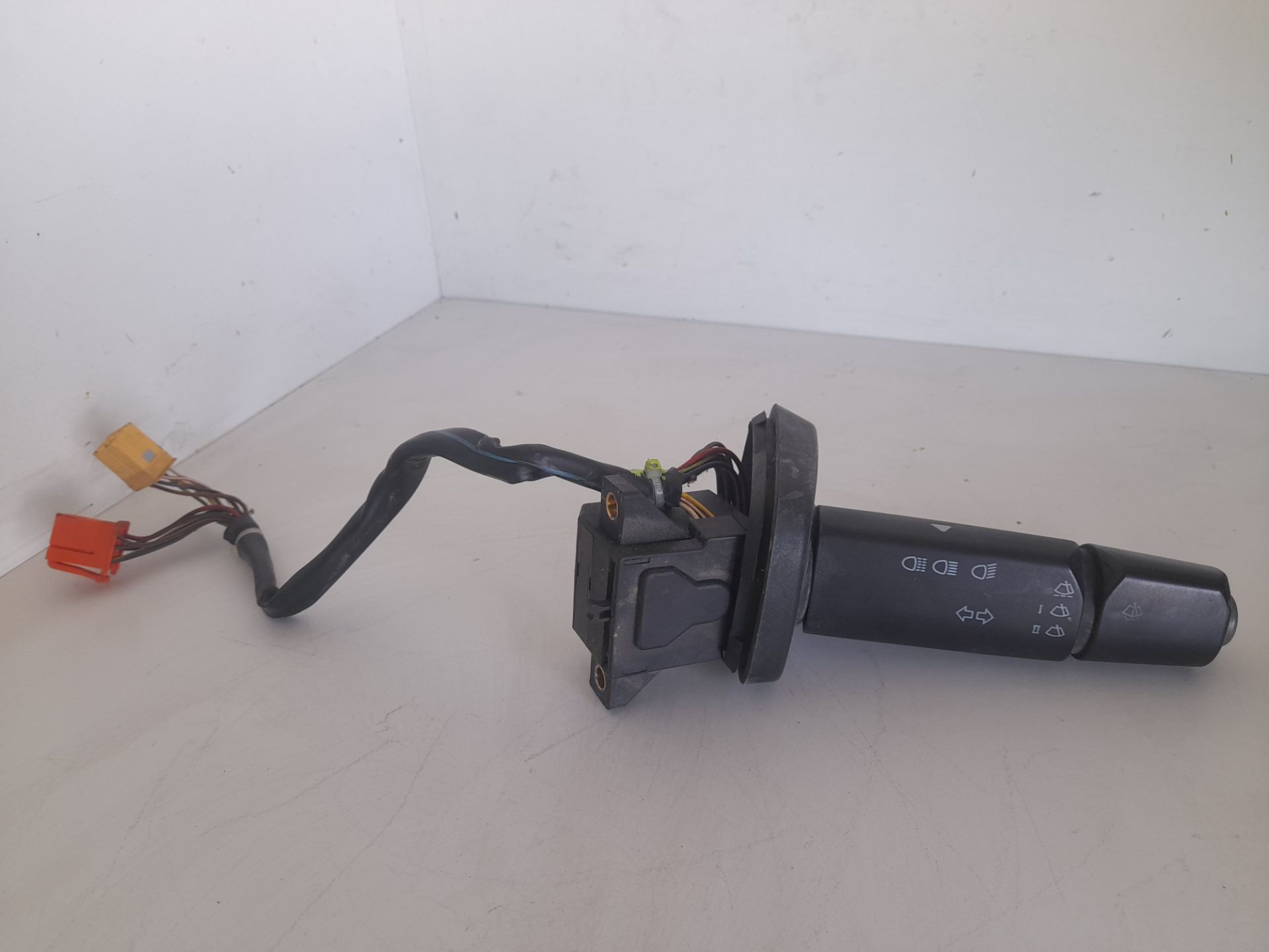 MANDO INTERMITENTES Y LUCES MAN TGX 28.XXX FG /   6x2   BL XL