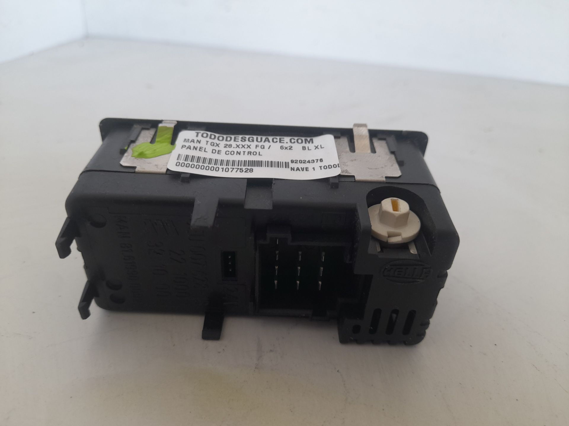 PANEL DE CONTROL MAN TGX 28.XXX FG /   6x2   BL XL