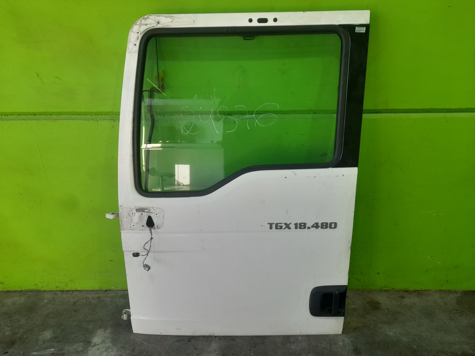 PUERTA DELANTERA IZQUIERDA MAN TGX 28.XXX FG /   6x2   BL XL