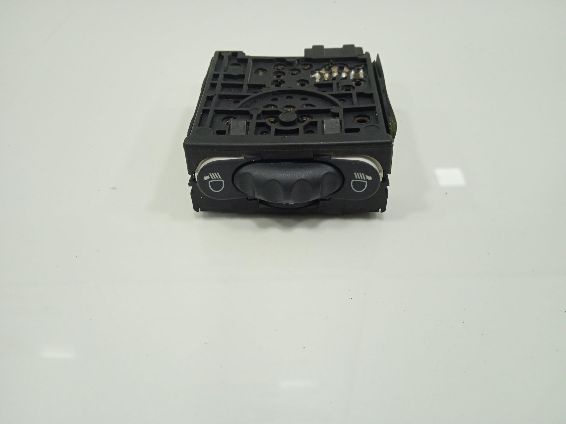 MANDO LUCES RENAULT MASTER 3T5 VAN 3T5 VAN STD FWD 130E6
