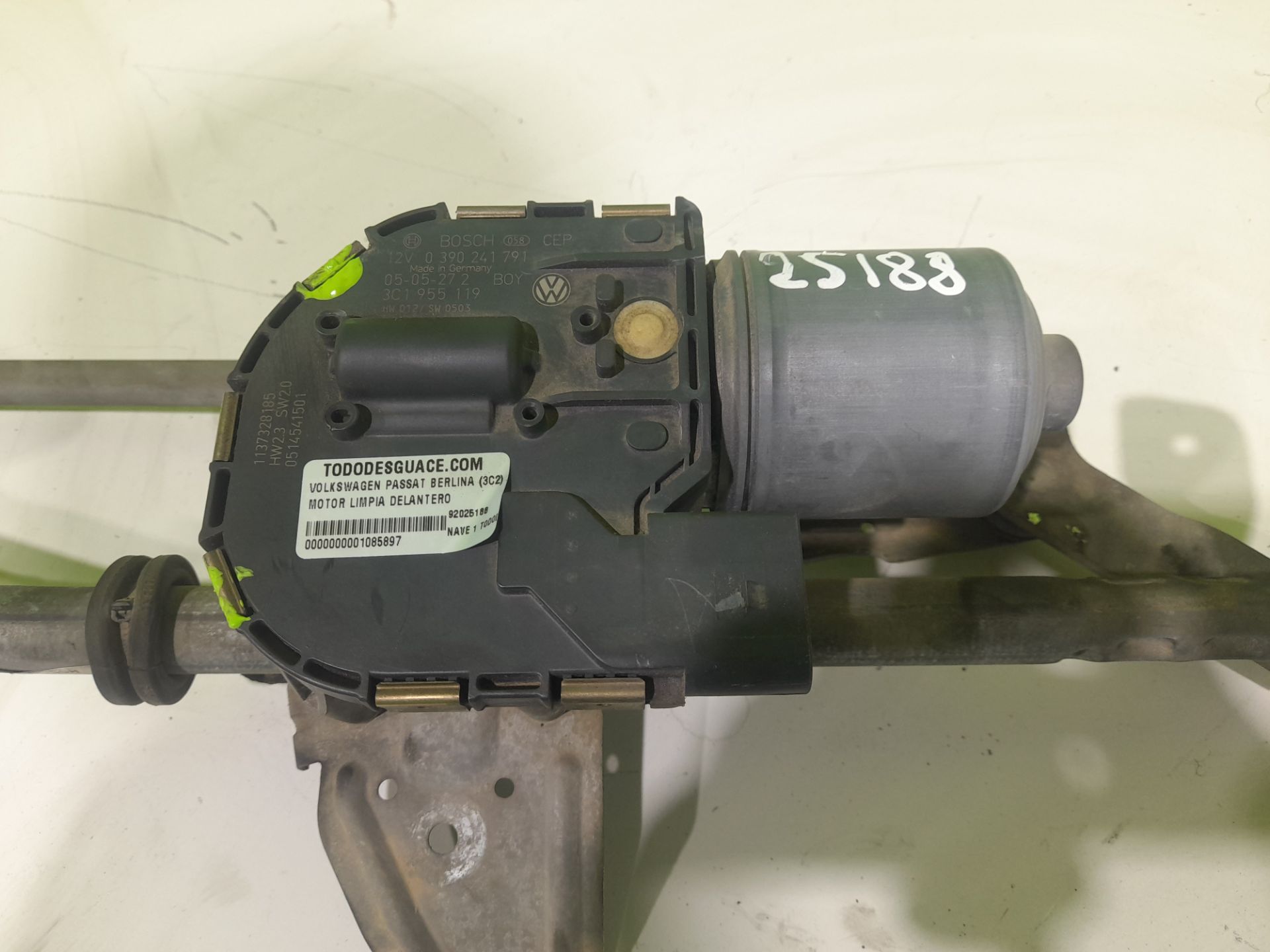 MOTOR LIMPIA DELANTERO foto 4