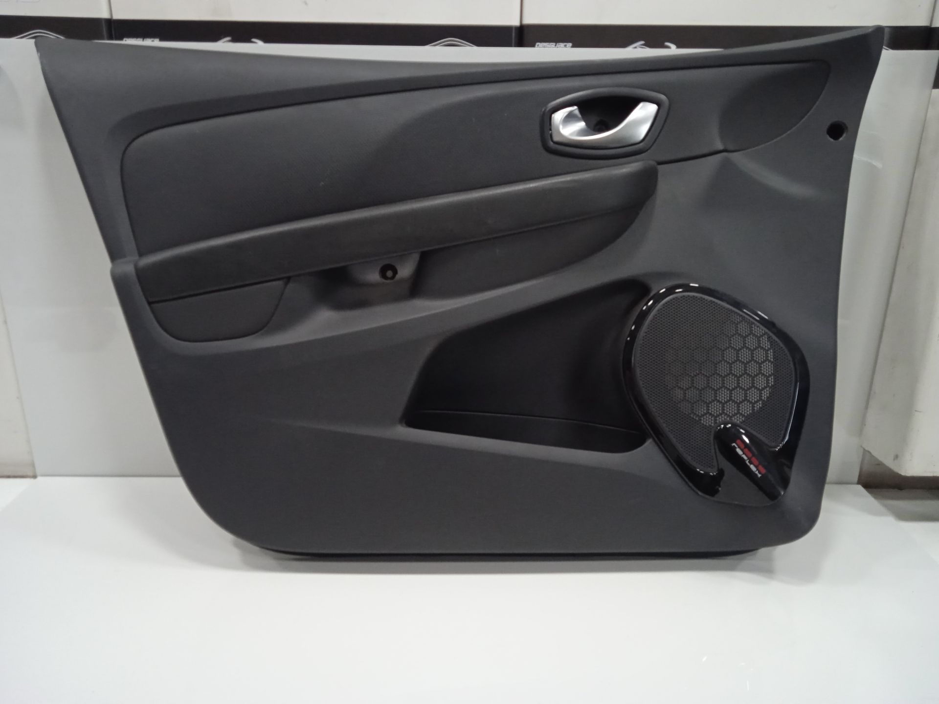 PAÑO PUERTA DELANTERO IZQUIERDO RENAULT CLIO IV Wolfnoir
