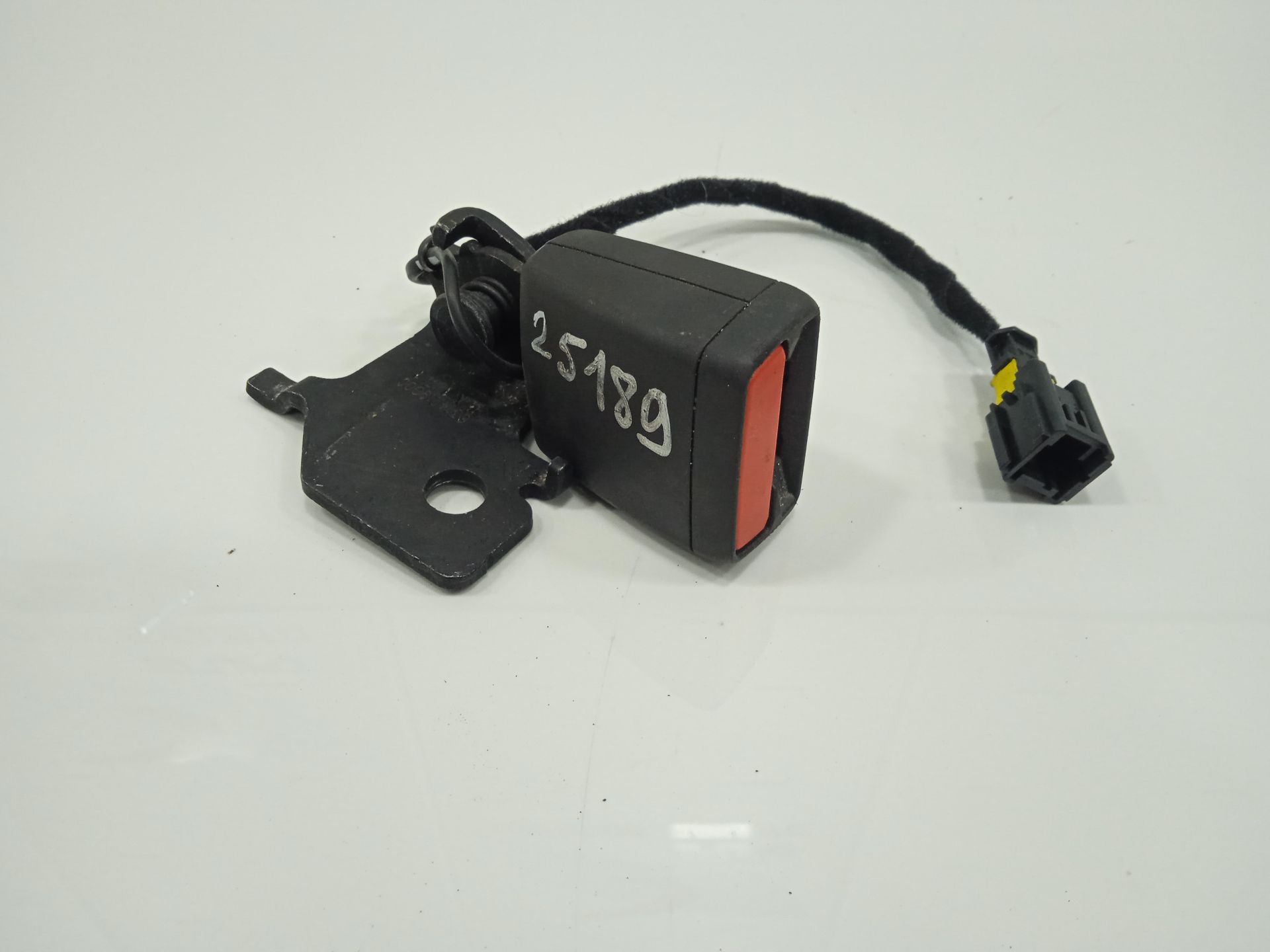 ANCLAJE CINTURON TRASERO IZQUIERDO FIAT TIPO II (356) SEDAN Easy