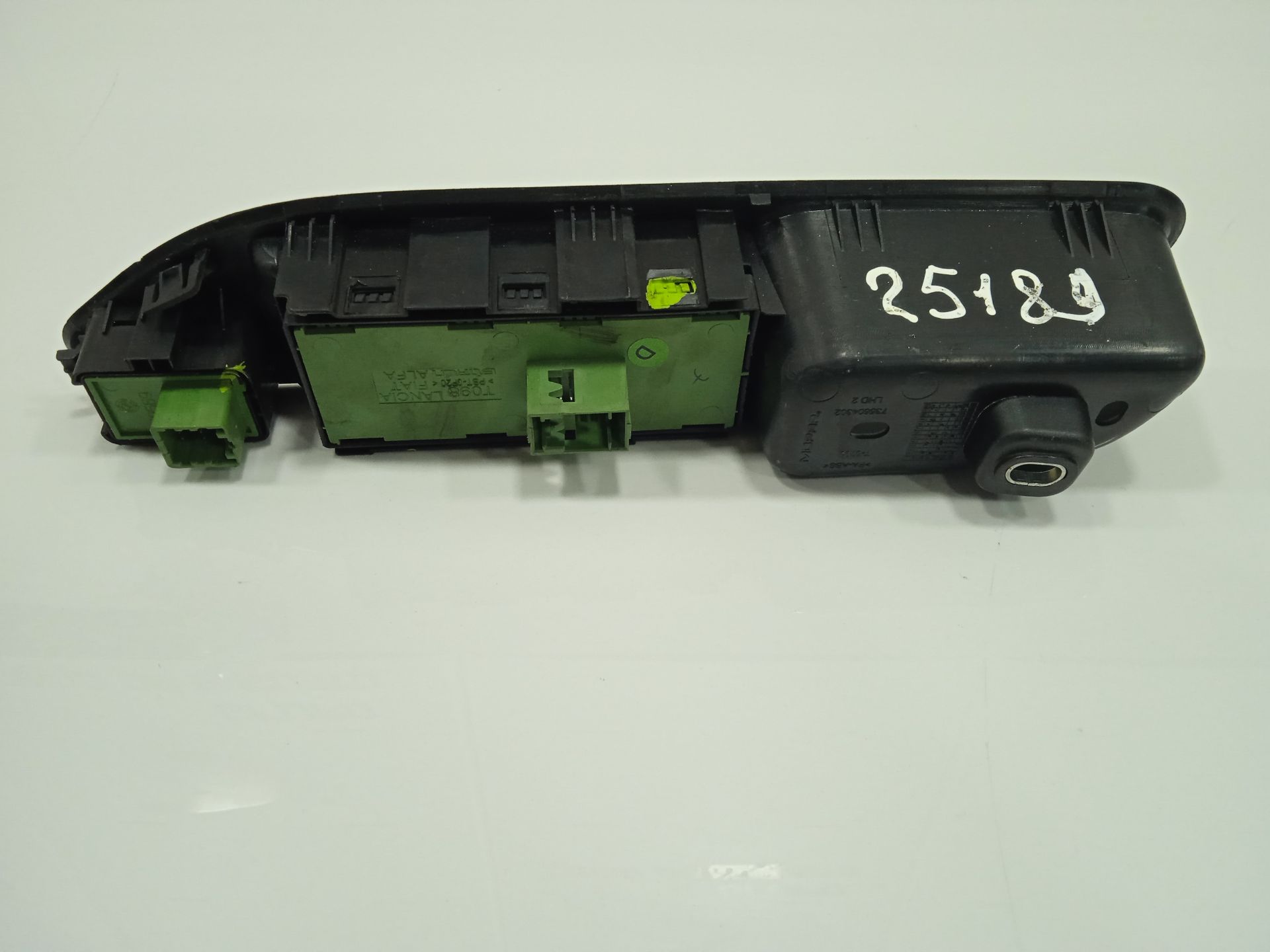 MANDO ELEVALUNAS DELANTERO IZQUIERDO FIAT TIPO II (356) SEDAN Easy
